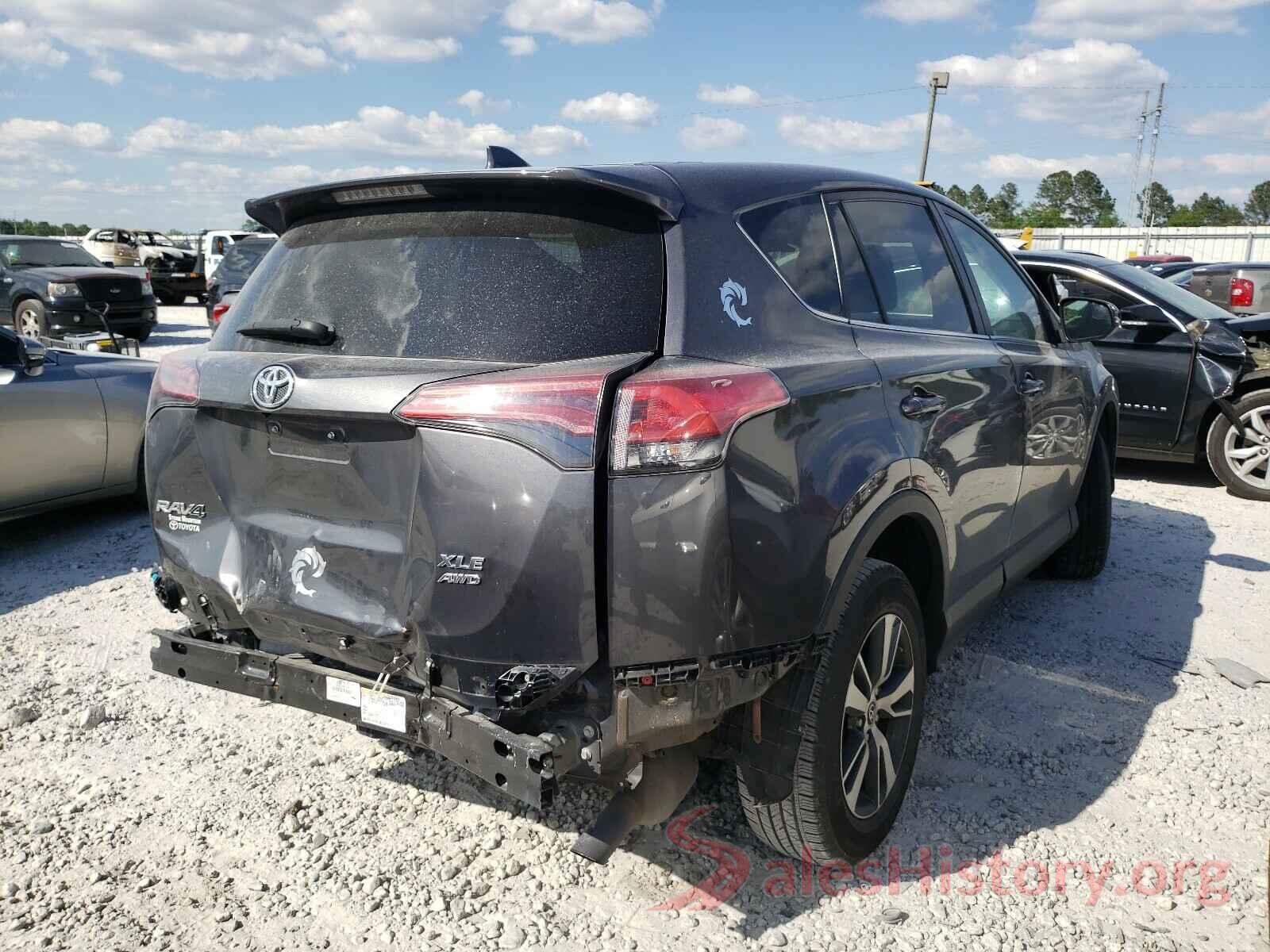 2T3RFREV7JW795673 2018 TOYOTA RAV4