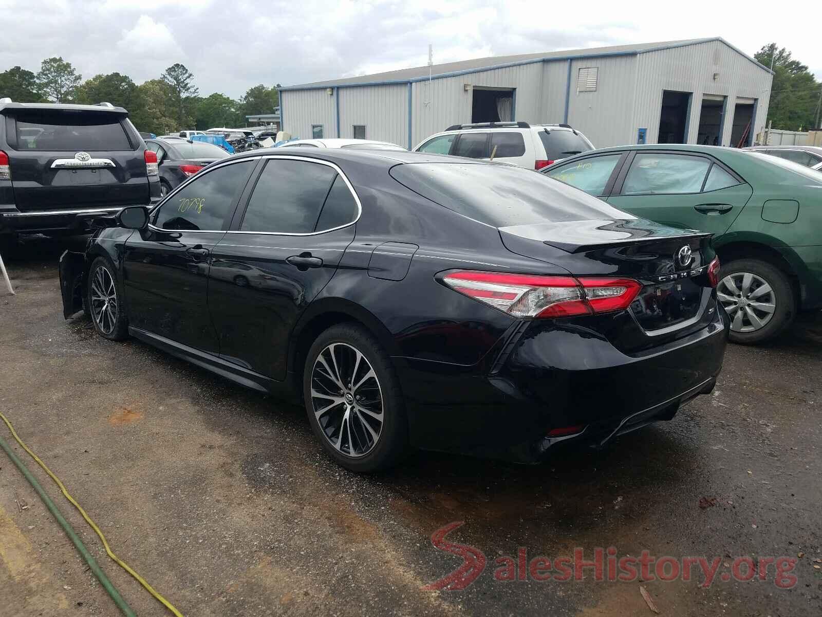 4T1B11HK5JU091175 2018 TOYOTA CAMRY