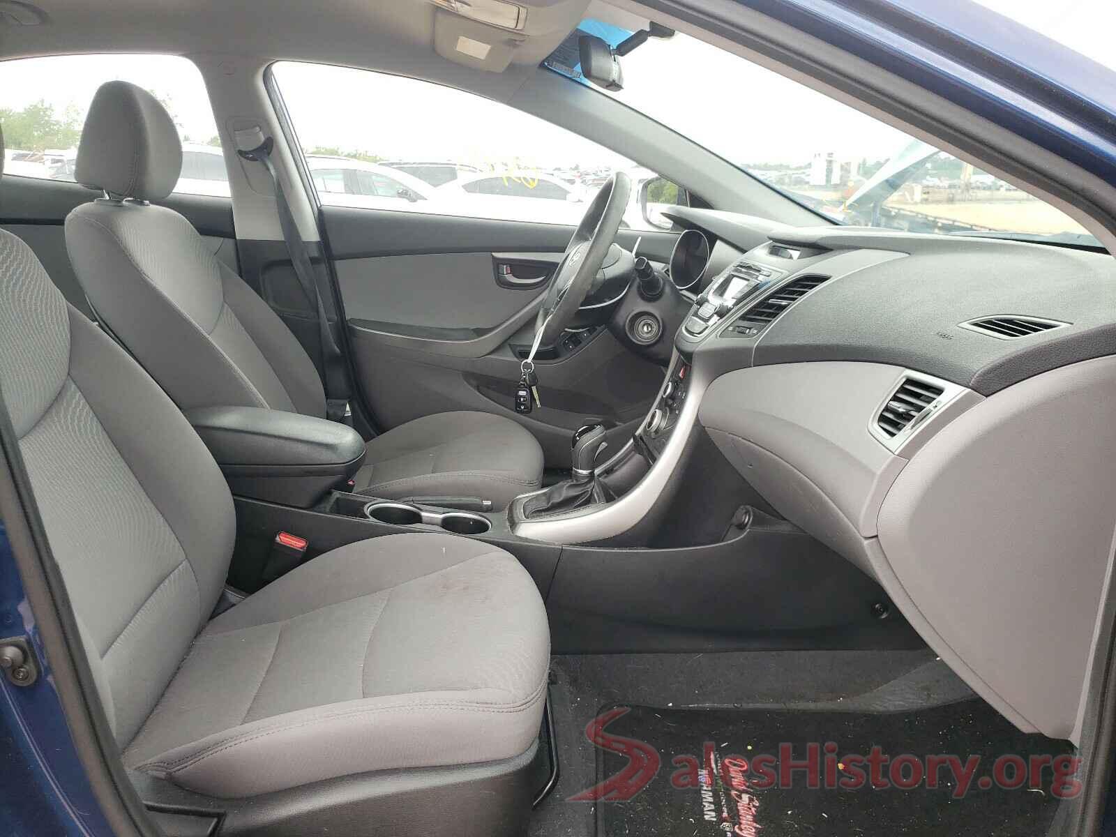 5NPDH4AE0GH736235 2016 HYUNDAI ELANTRA