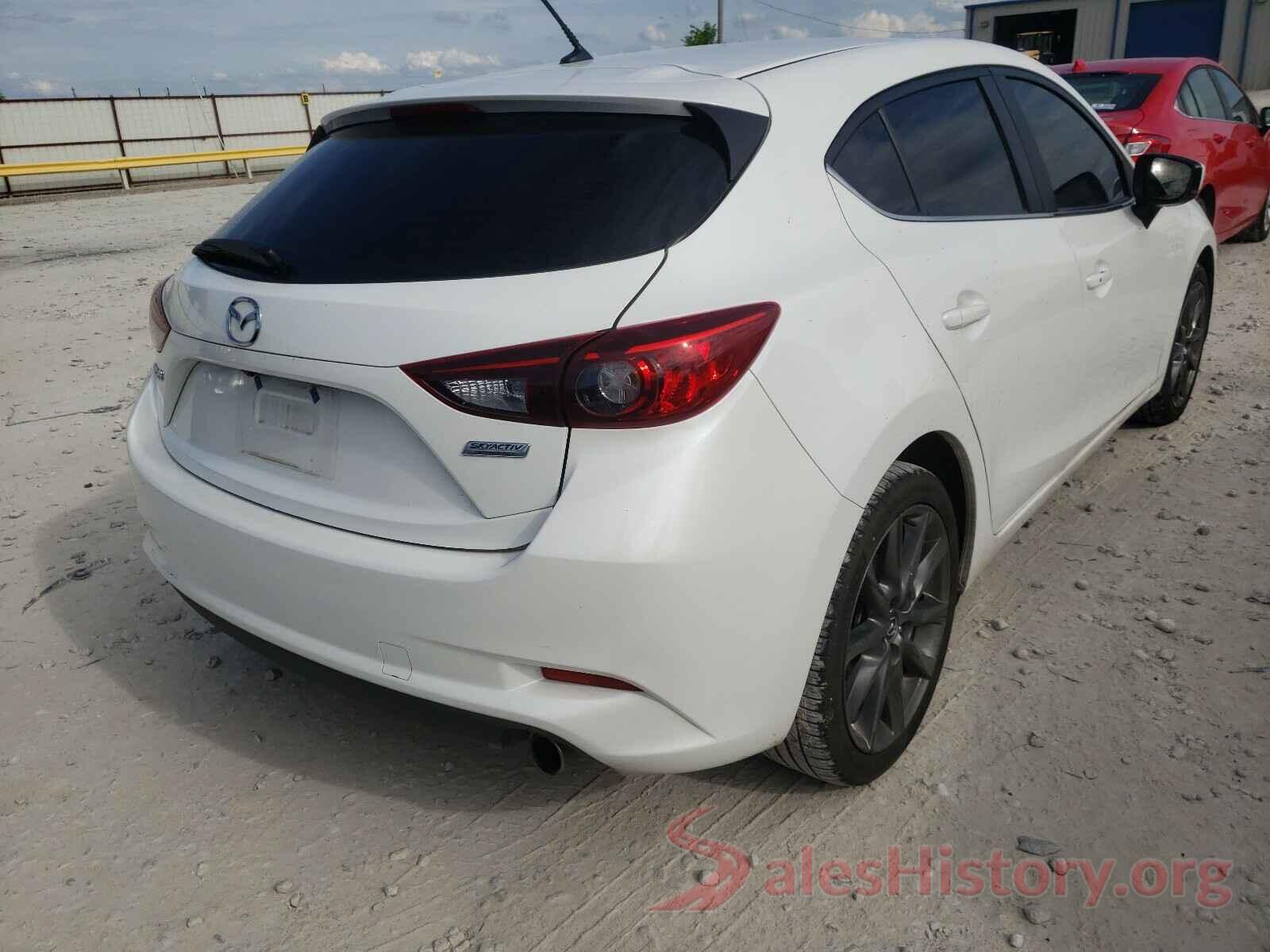 3MZBN1L32JM204333 2018 MAZDA 3