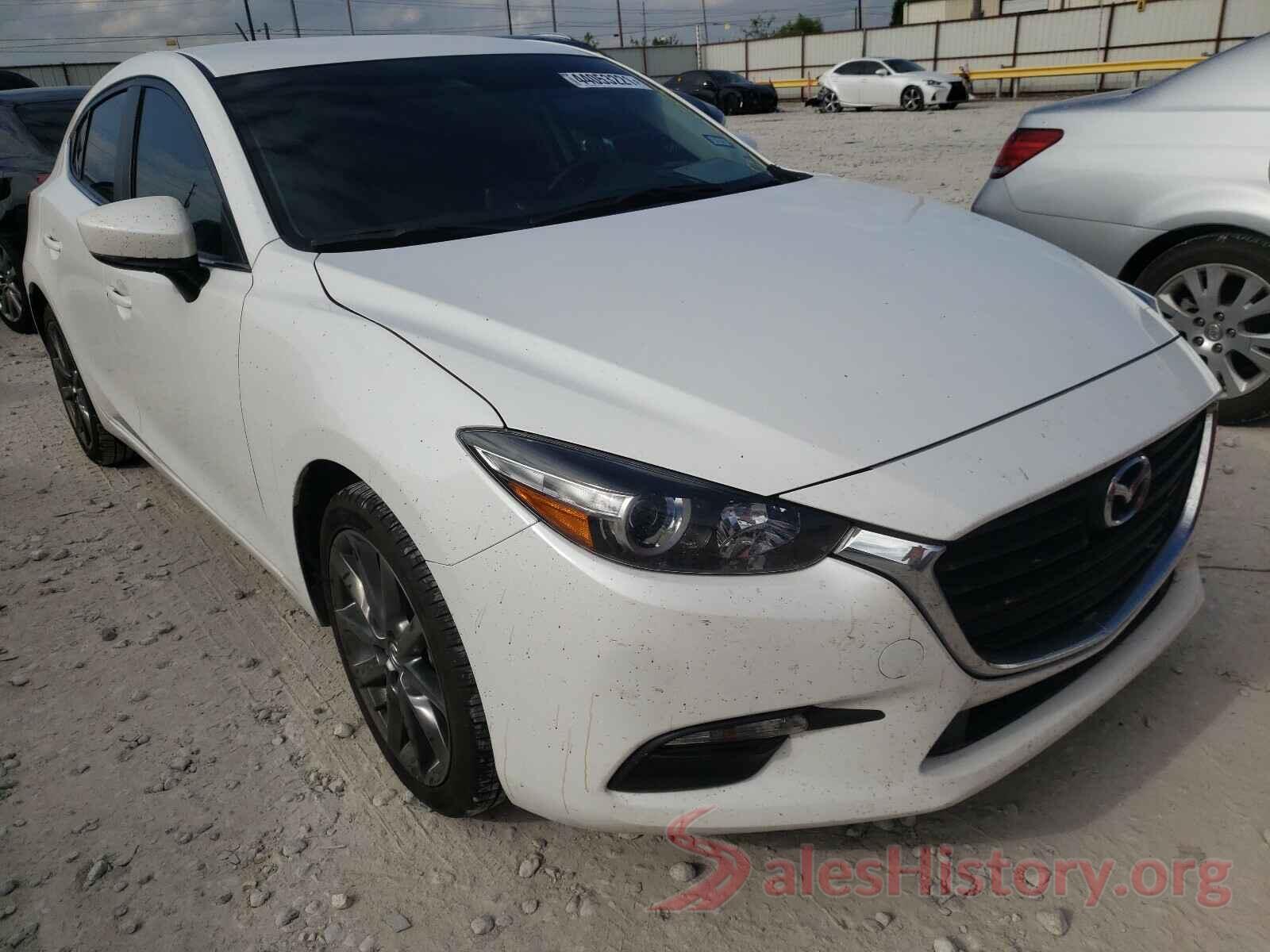 3MZBN1L32JM204333 2018 MAZDA 3