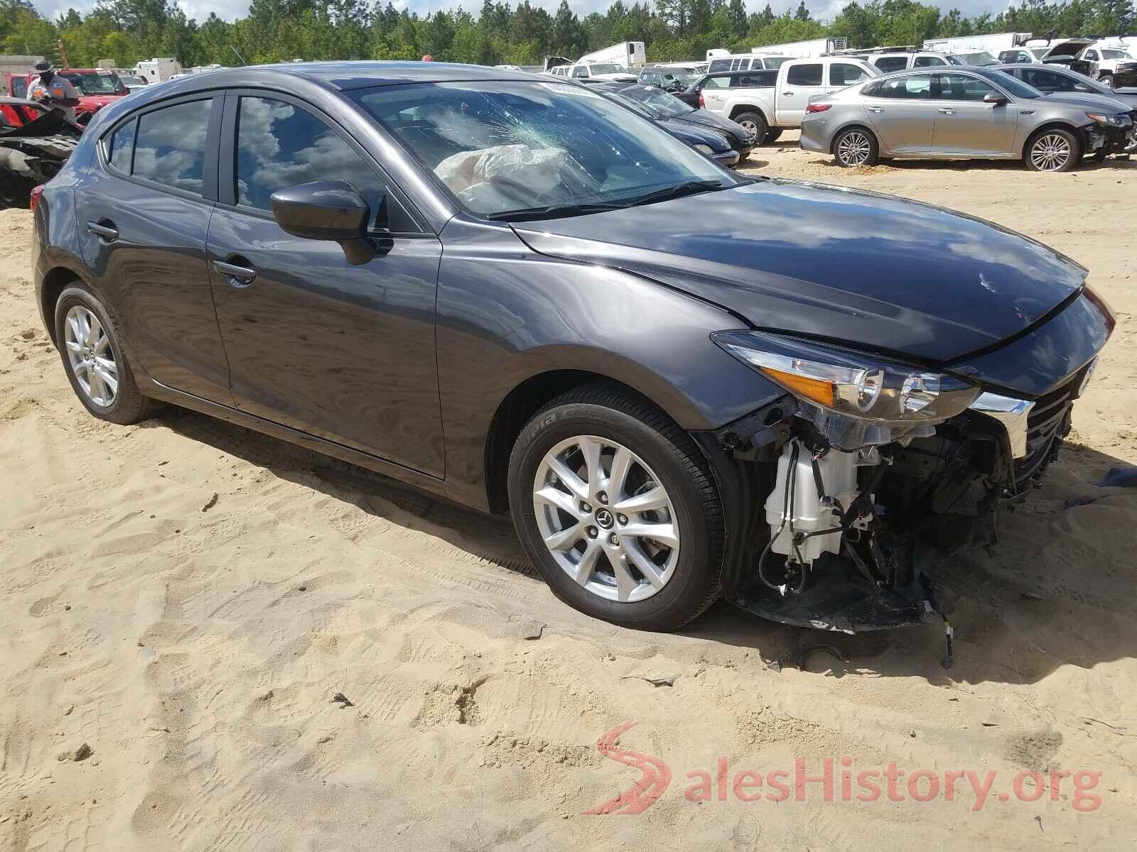 3MZBN1K76JM265561 2018 MAZDA 3