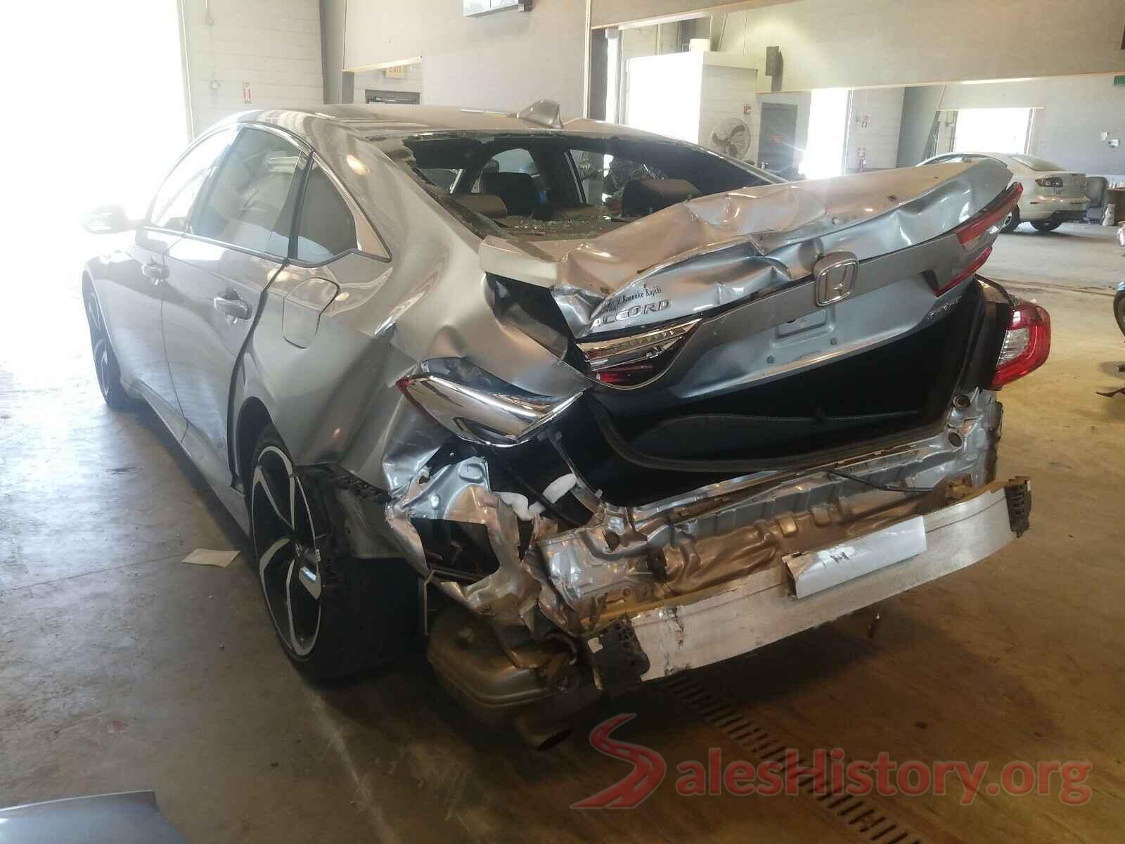 1HGCV1F32JA247619 2018 HONDA ACCORD