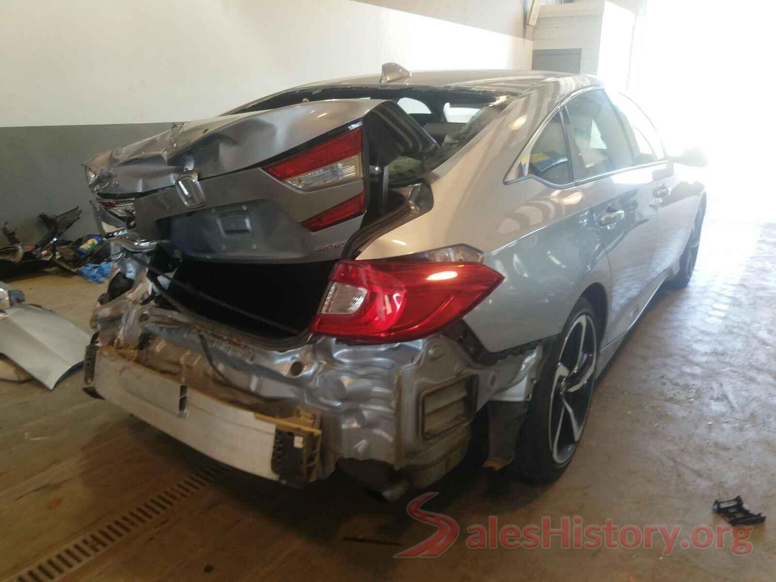 1HGCV1F32JA247619 2018 HONDA ACCORD