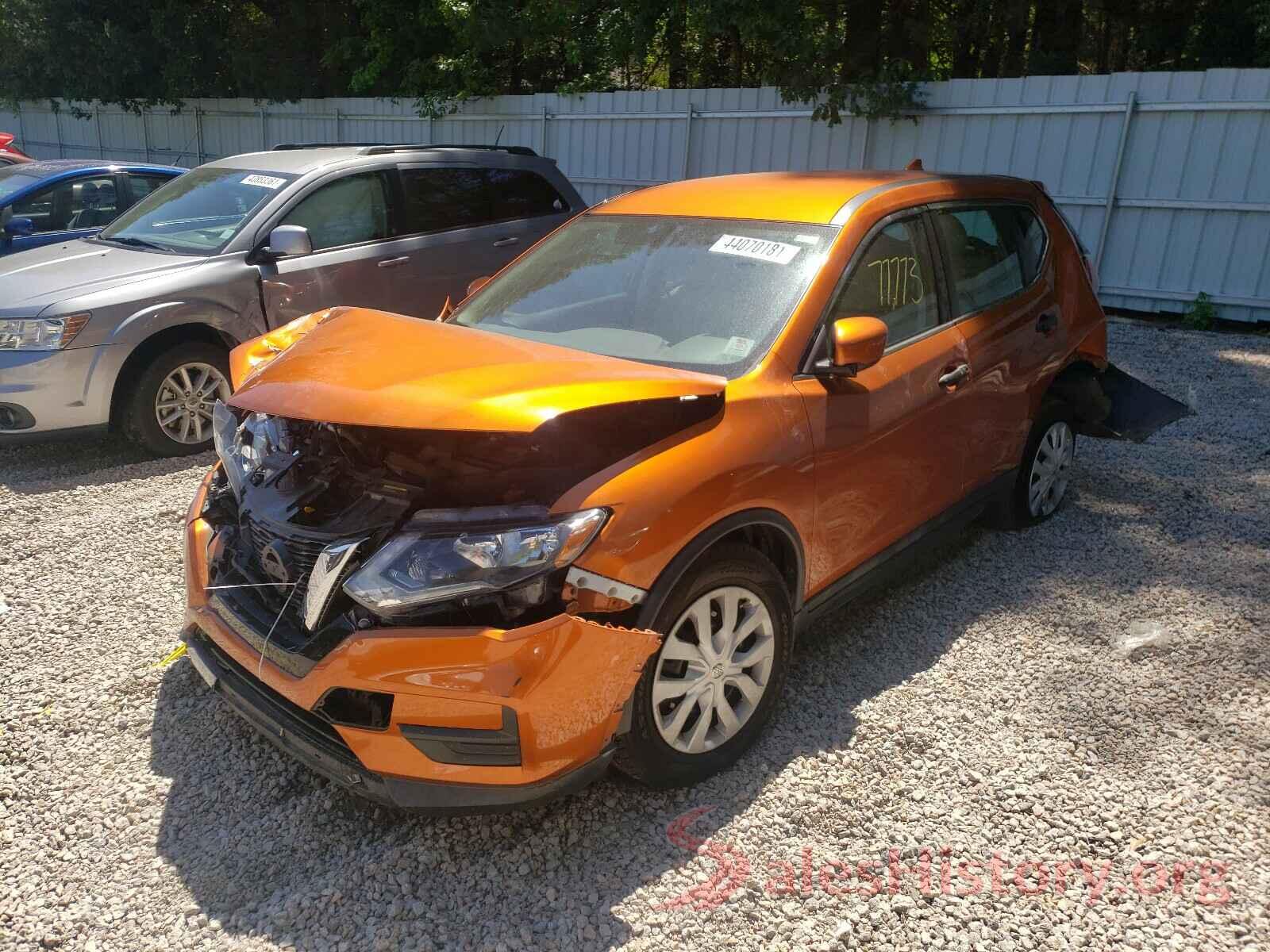 5N1AT2MT5HC786010 2017 NISSAN ROGUE