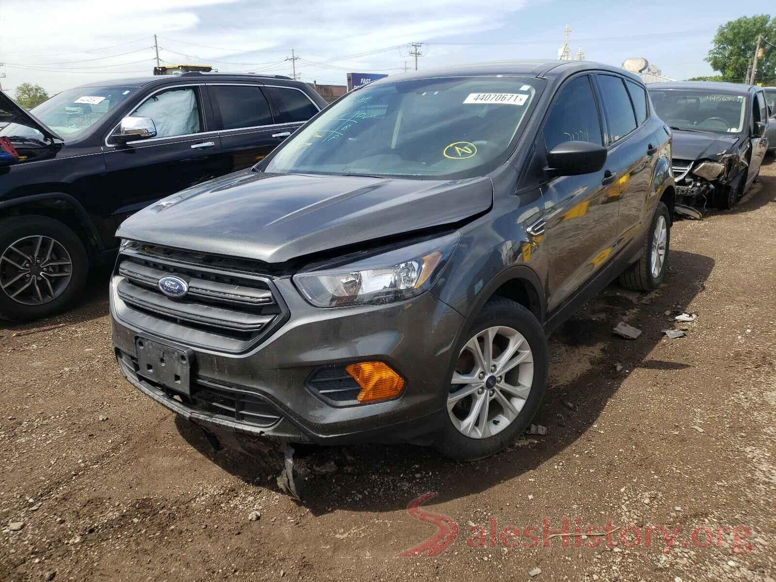 1FMCU0F77JUC28301 2018 FORD ESCAPE