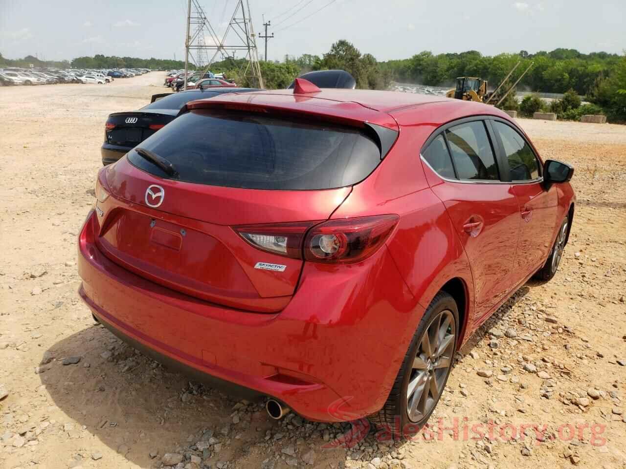 3MZBN1M3XJM267503 2018 MAZDA 3