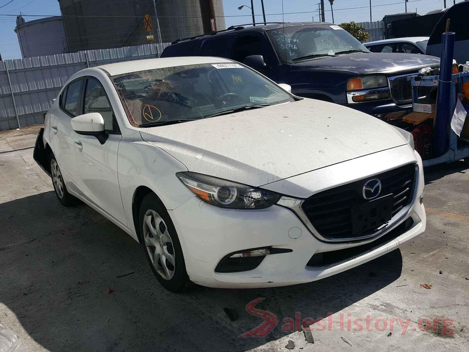 3MZBN1U76JM202859 2018 MAZDA 3