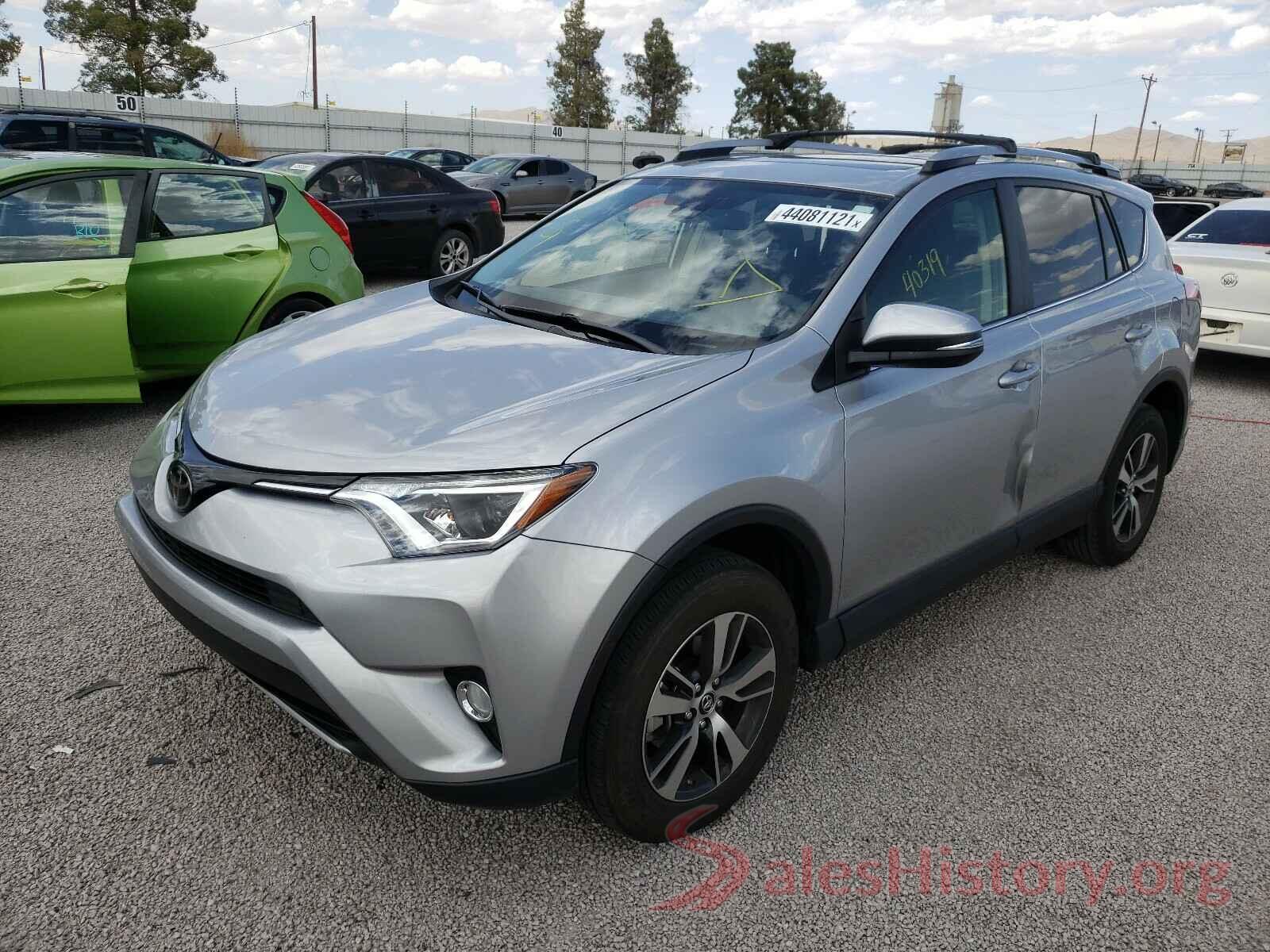 JTMWFREV4JJ168303 2018 TOYOTA RAV4