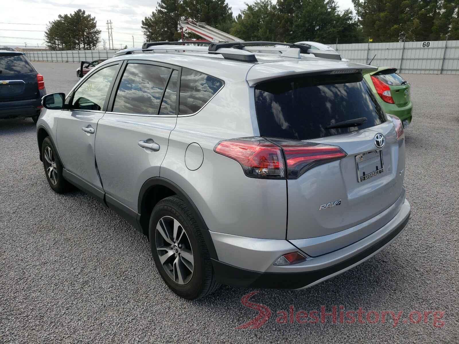 JTMWFREV4JJ168303 2018 TOYOTA RAV4