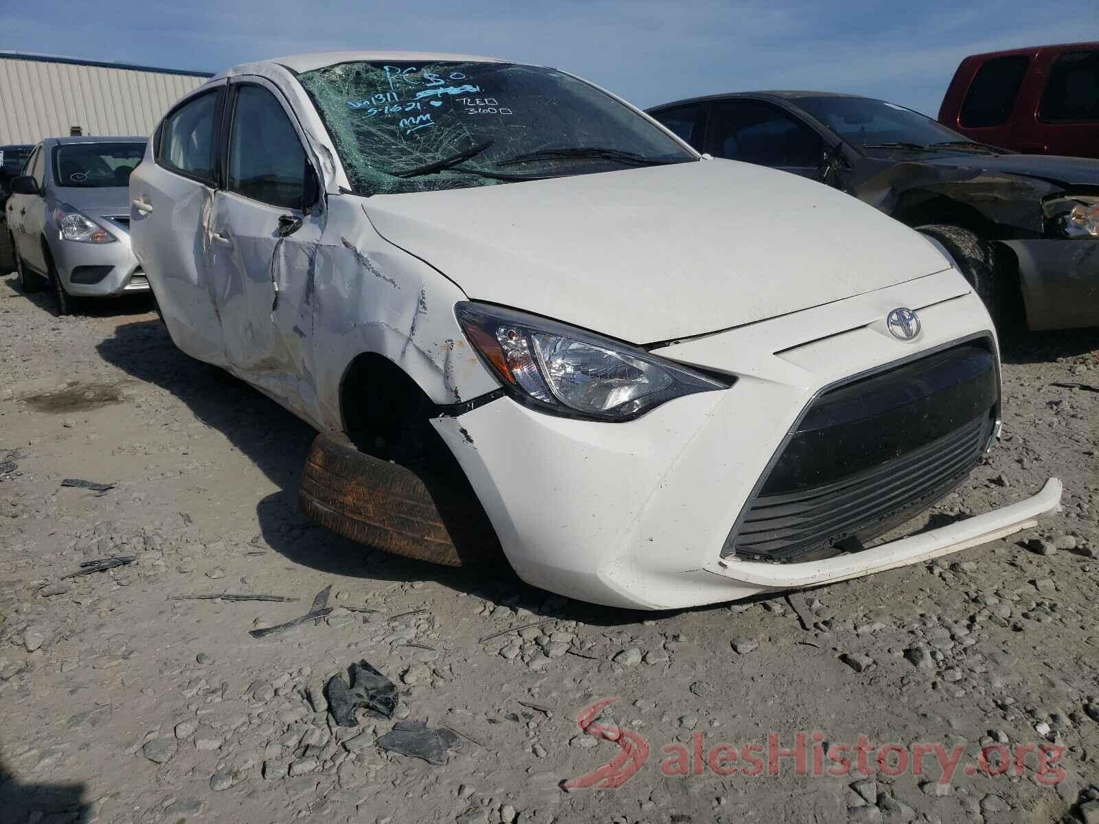 3MYDLBYV5HY191311 2017 TOYOTA YARIS