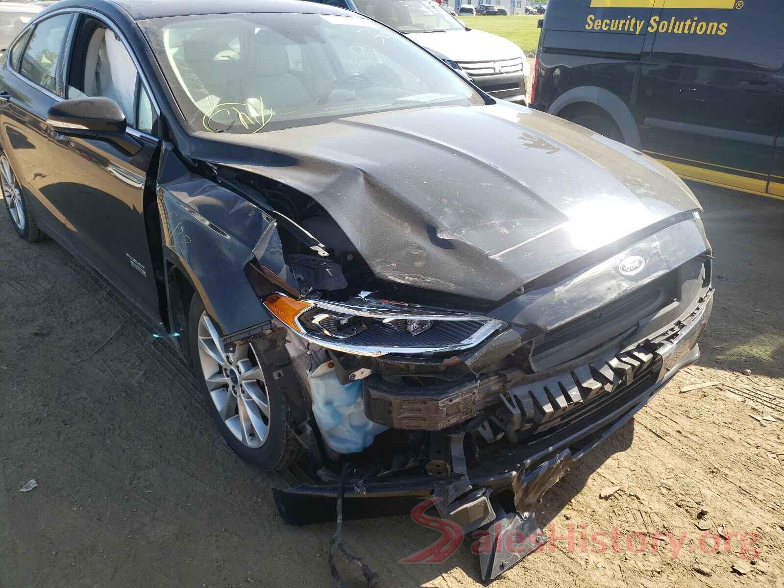 3FA6P0SU4HR140589 2017 FORD FUSION