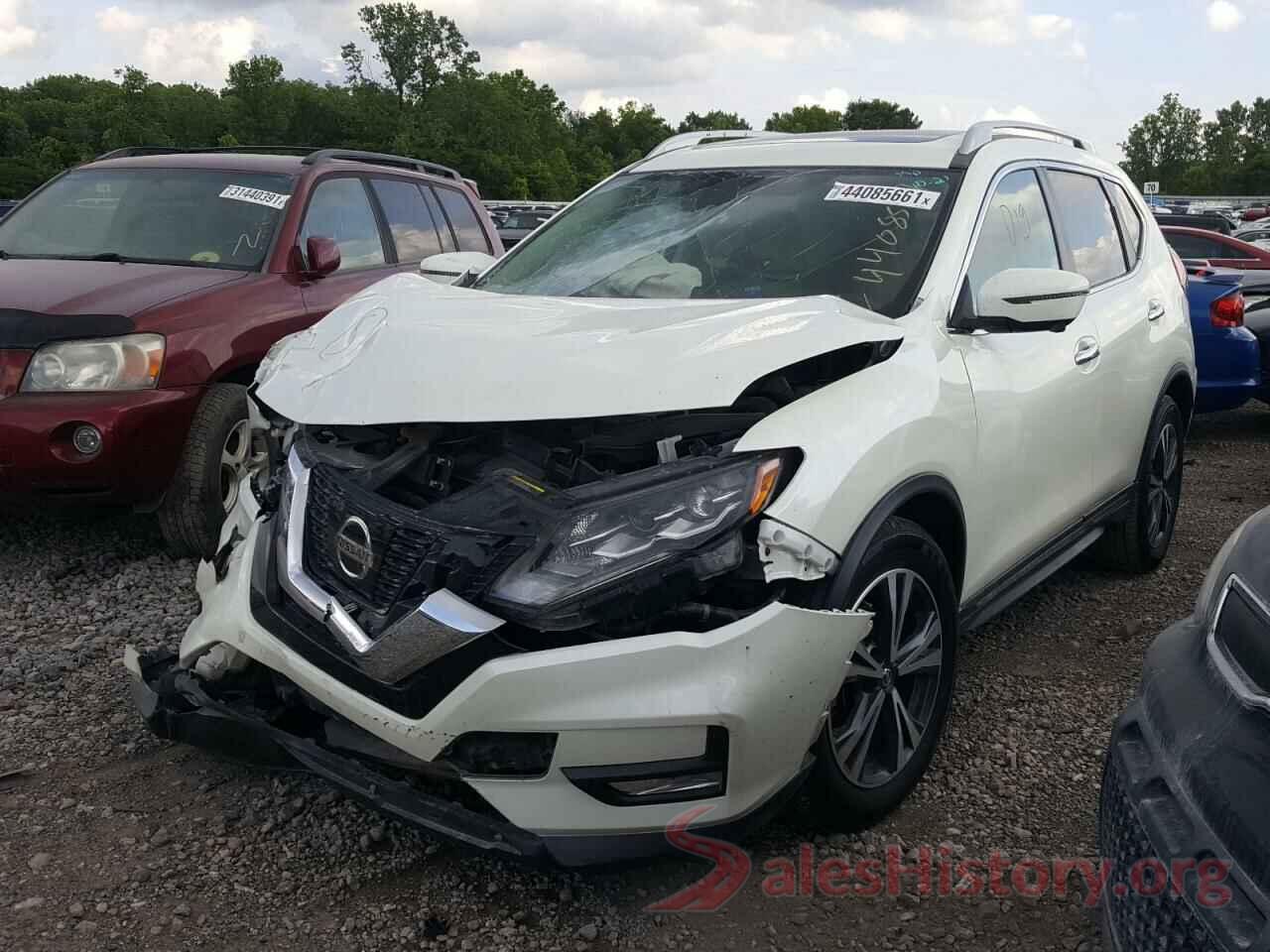 5N1AT2MTXHC772068 2017 NISSAN ROGUE