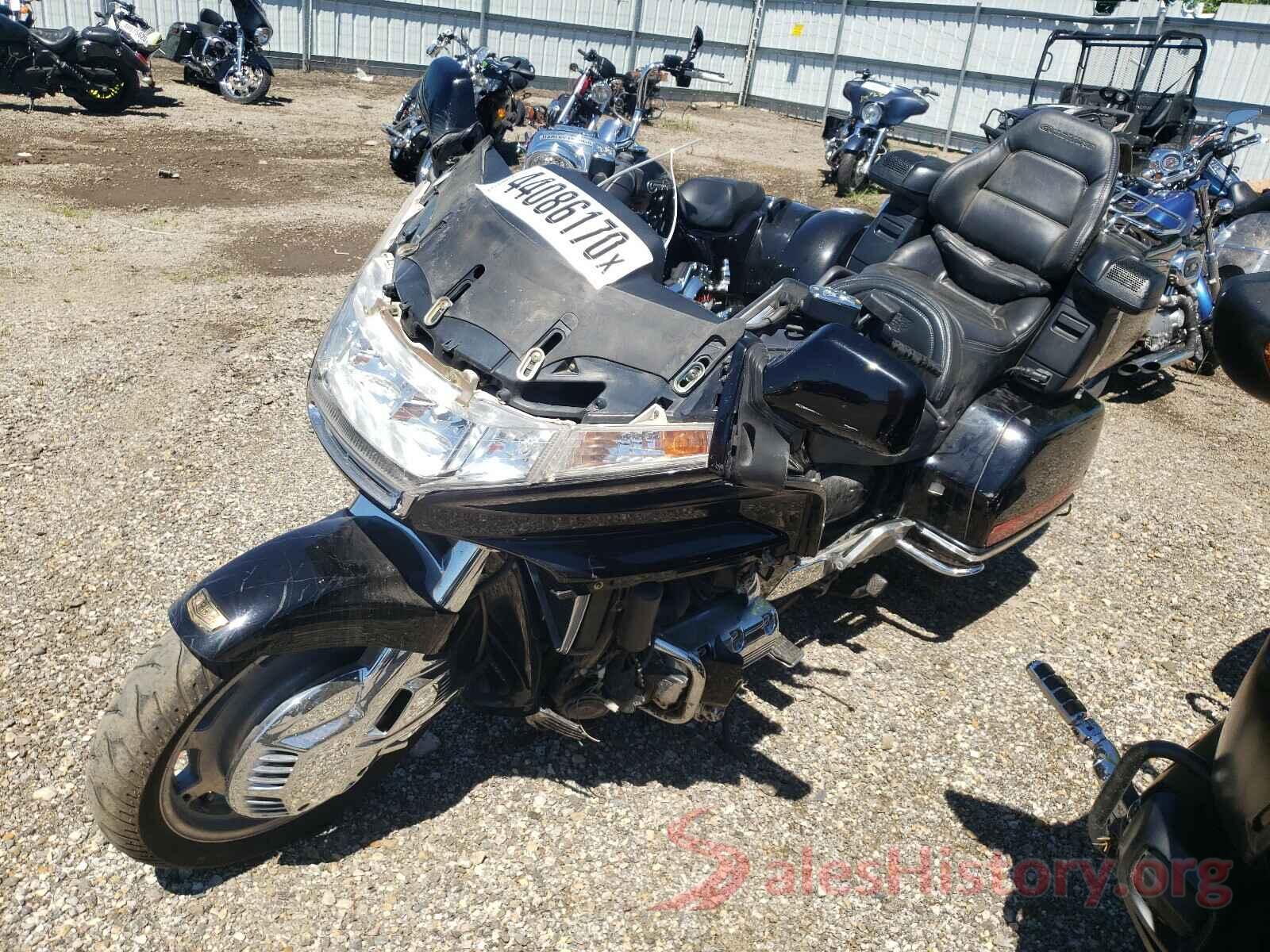 1HFSC2205YA200344 2000 HONDA GL CYCLE