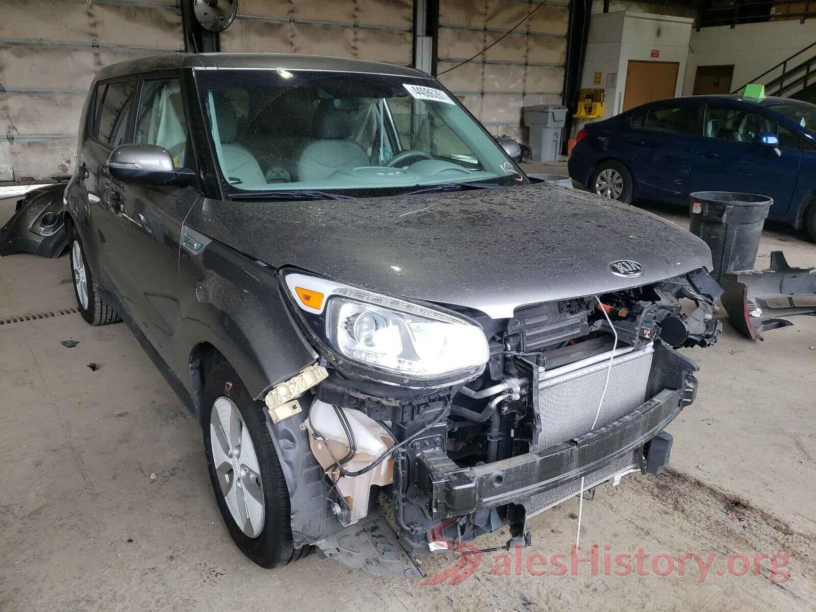 KNDJP3AE0G7012873 2016 KIA SOUL