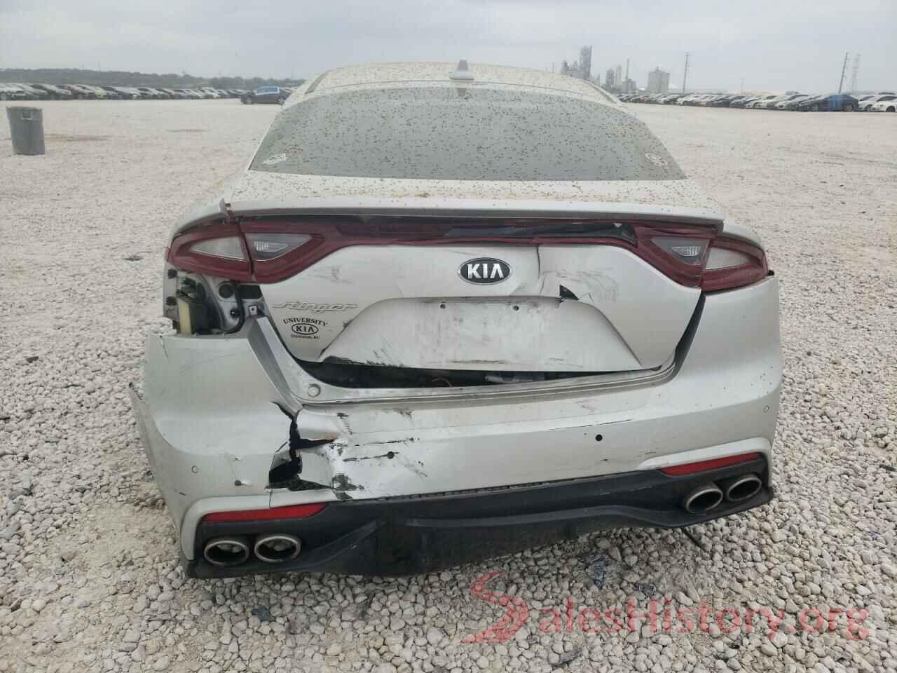 KNAE25LA1J6037023 2018 KIA STINGER