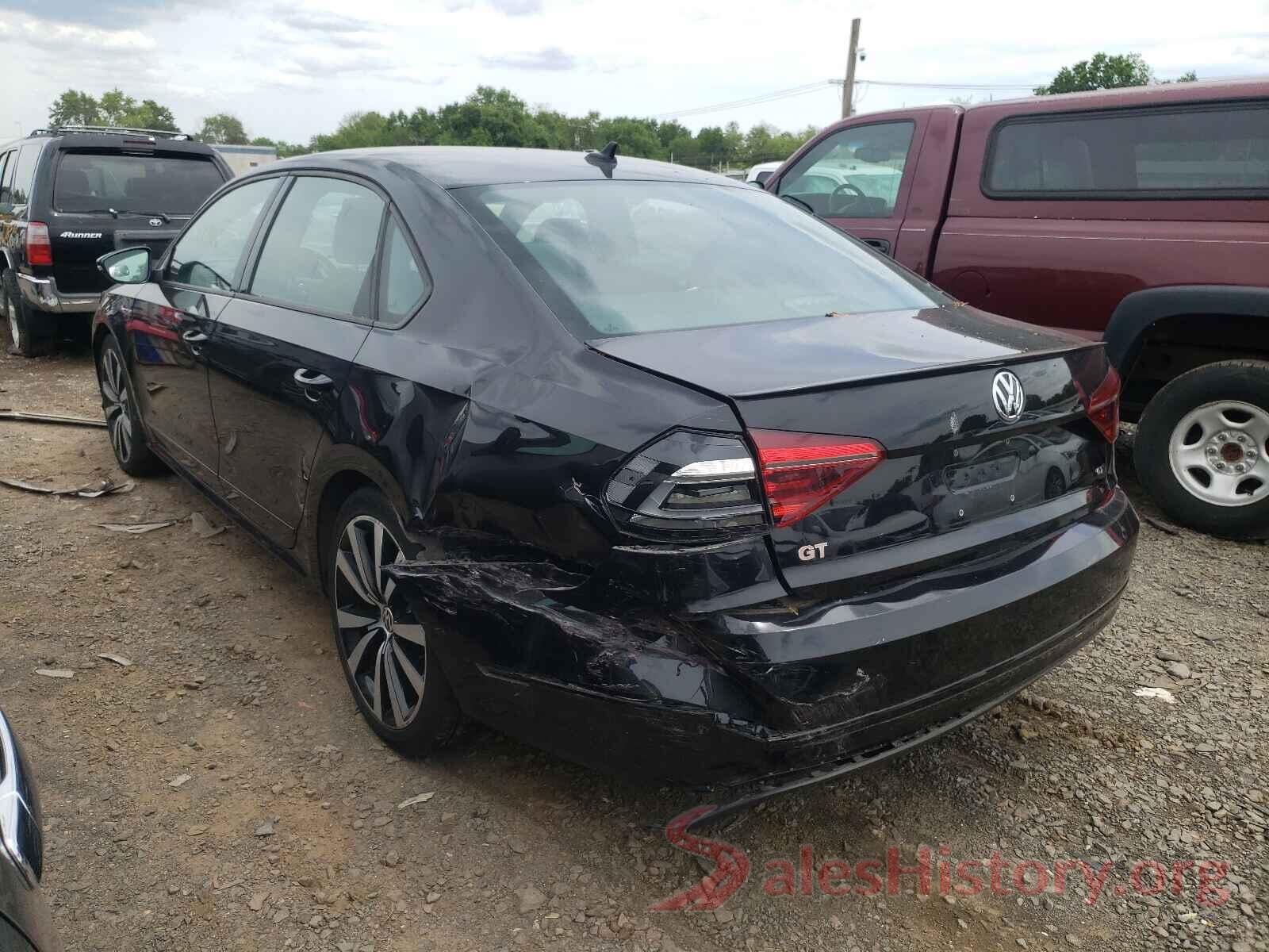 1VWJM7A33JC031752 2018 VOLKSWAGEN PASSAT