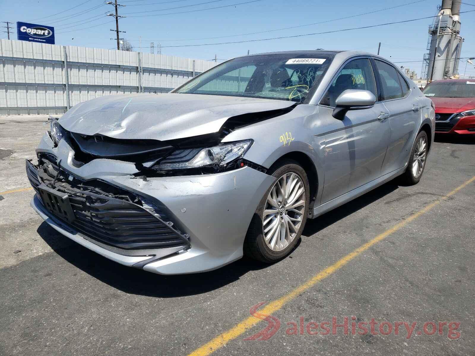 4T1B11HK9JU095553 2018 TOYOTA CAMRY