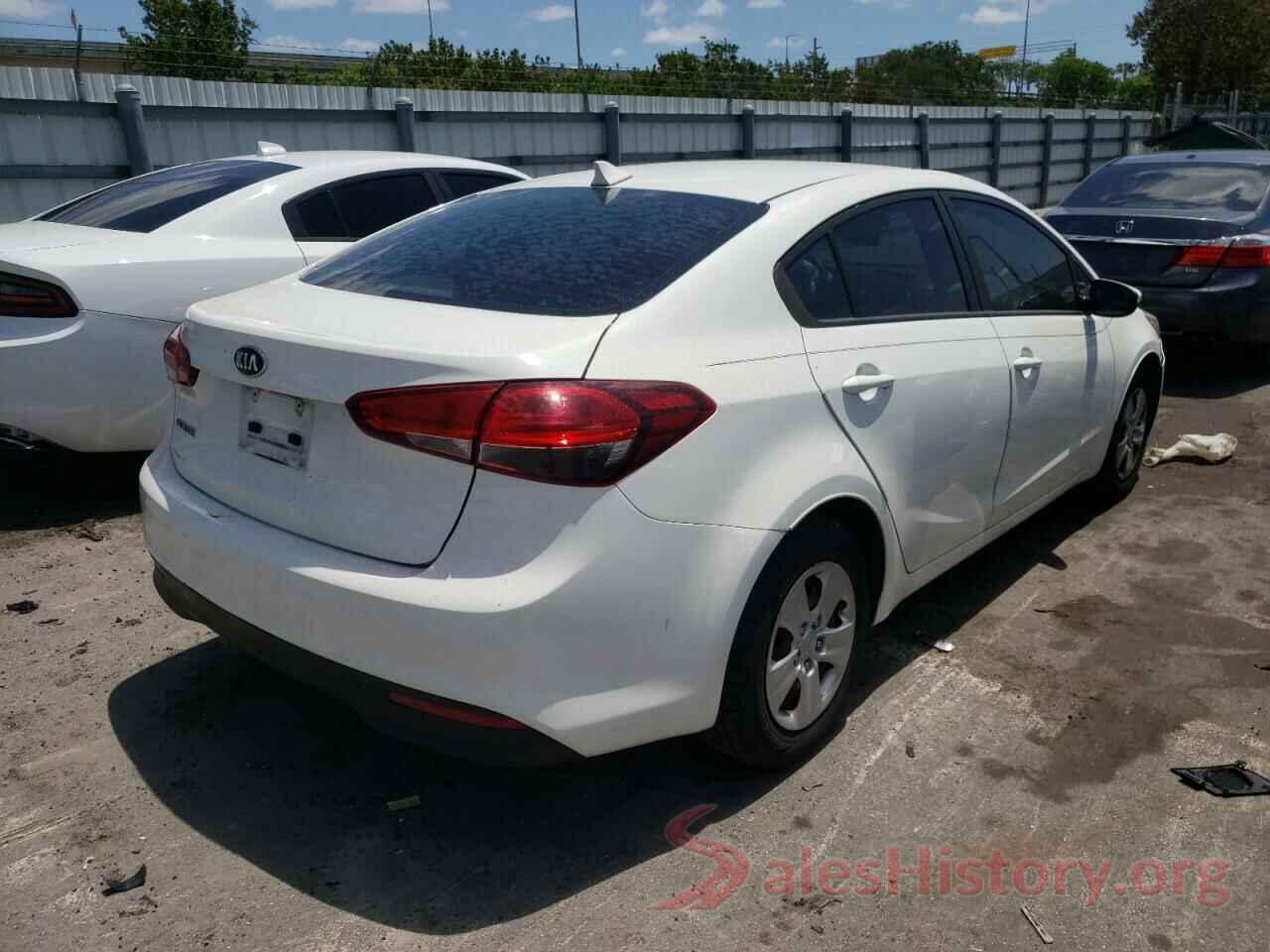 3KPFK4A76HE027441 2017 KIA FORTE