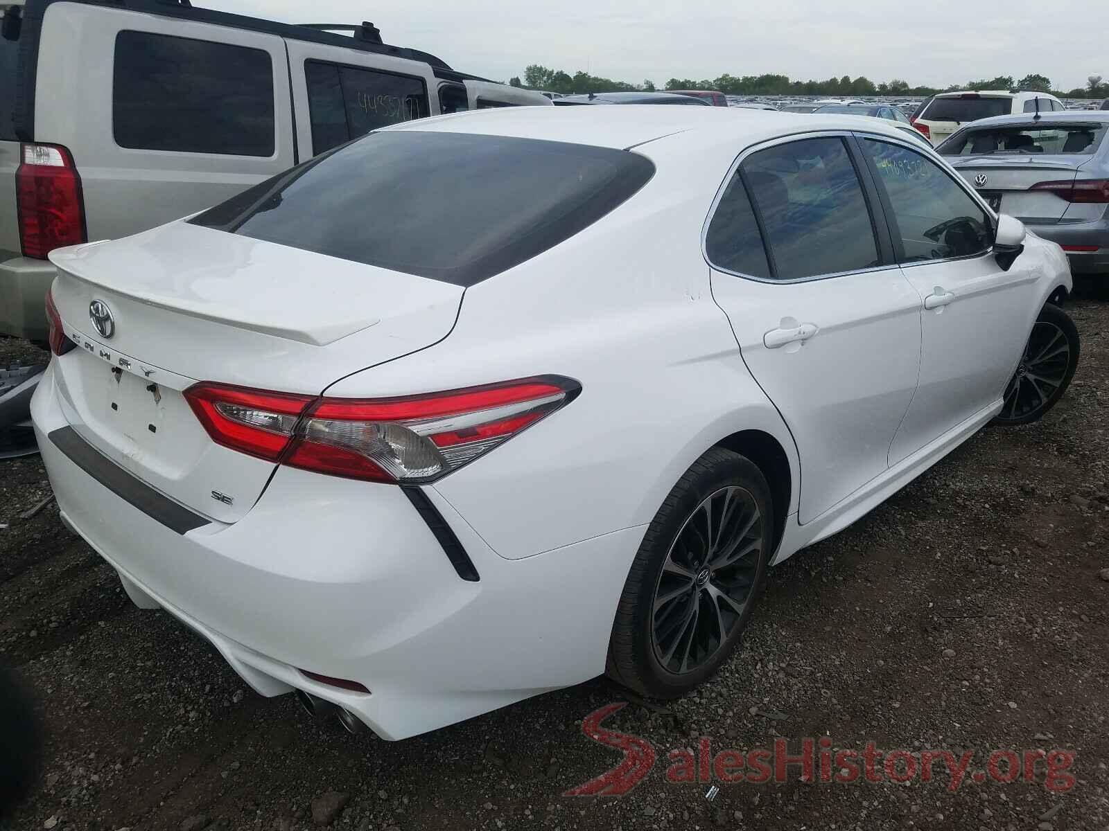 4T1B11HK1JU596565 2018 TOYOTA CAMRY