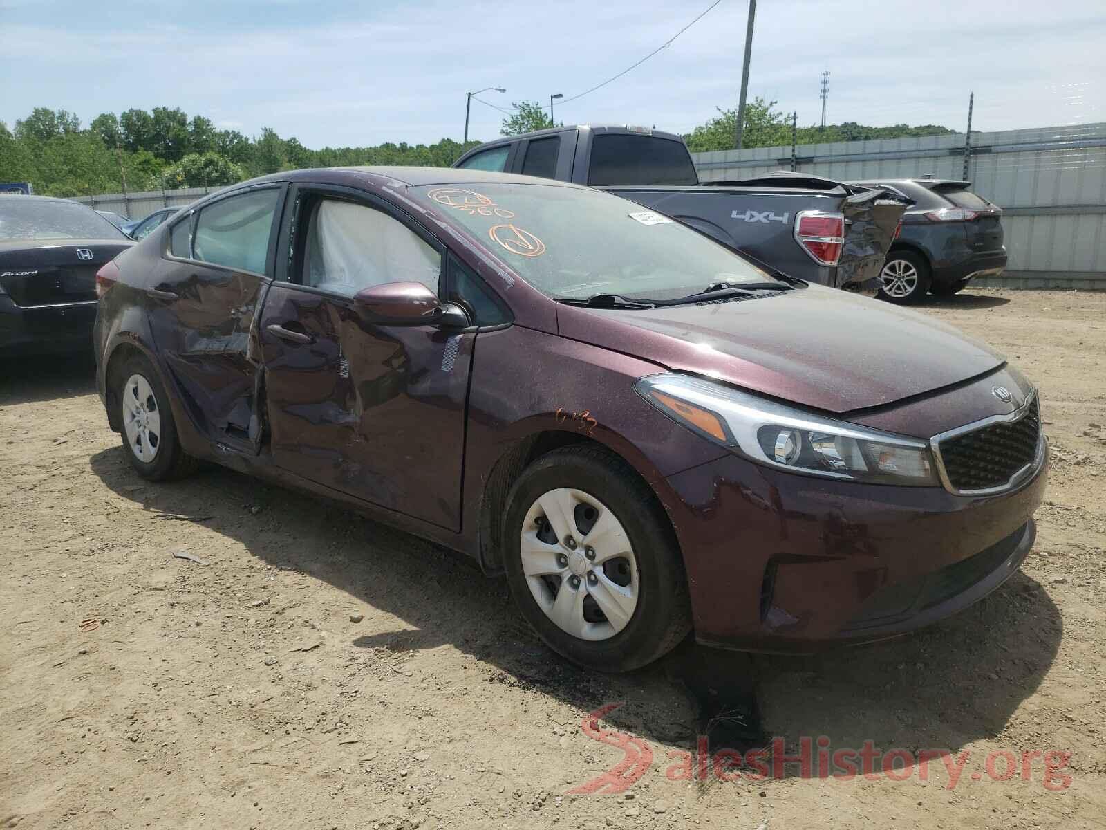 3KPFK4A71JE178600 2018 KIA FORTE