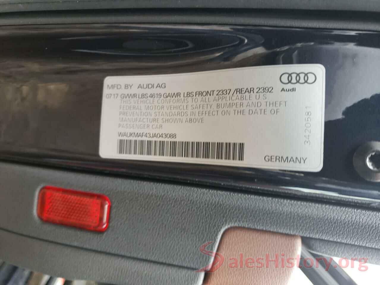 WAUKMAF43JA043088 2018 AUDI A4