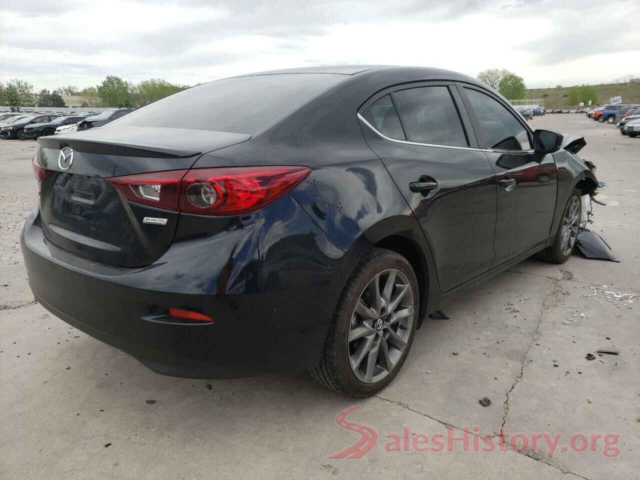 3MZBN1V30JM243094 2018 MAZDA 3