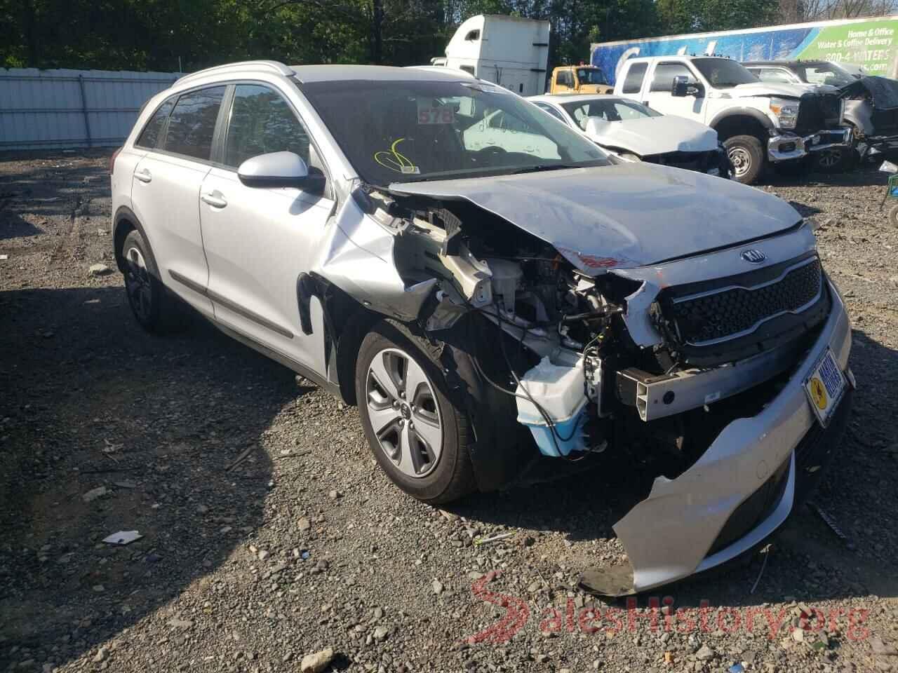 KNDCB3LC8H5080936 2017 KIA NIRO