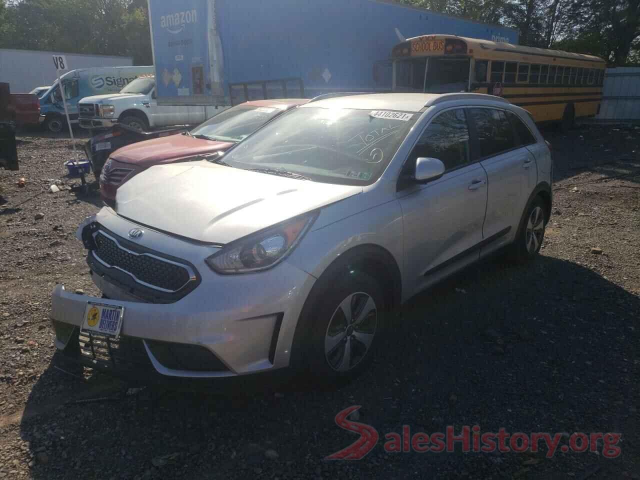 KNDCB3LC8H5080936 2017 KIA NIRO