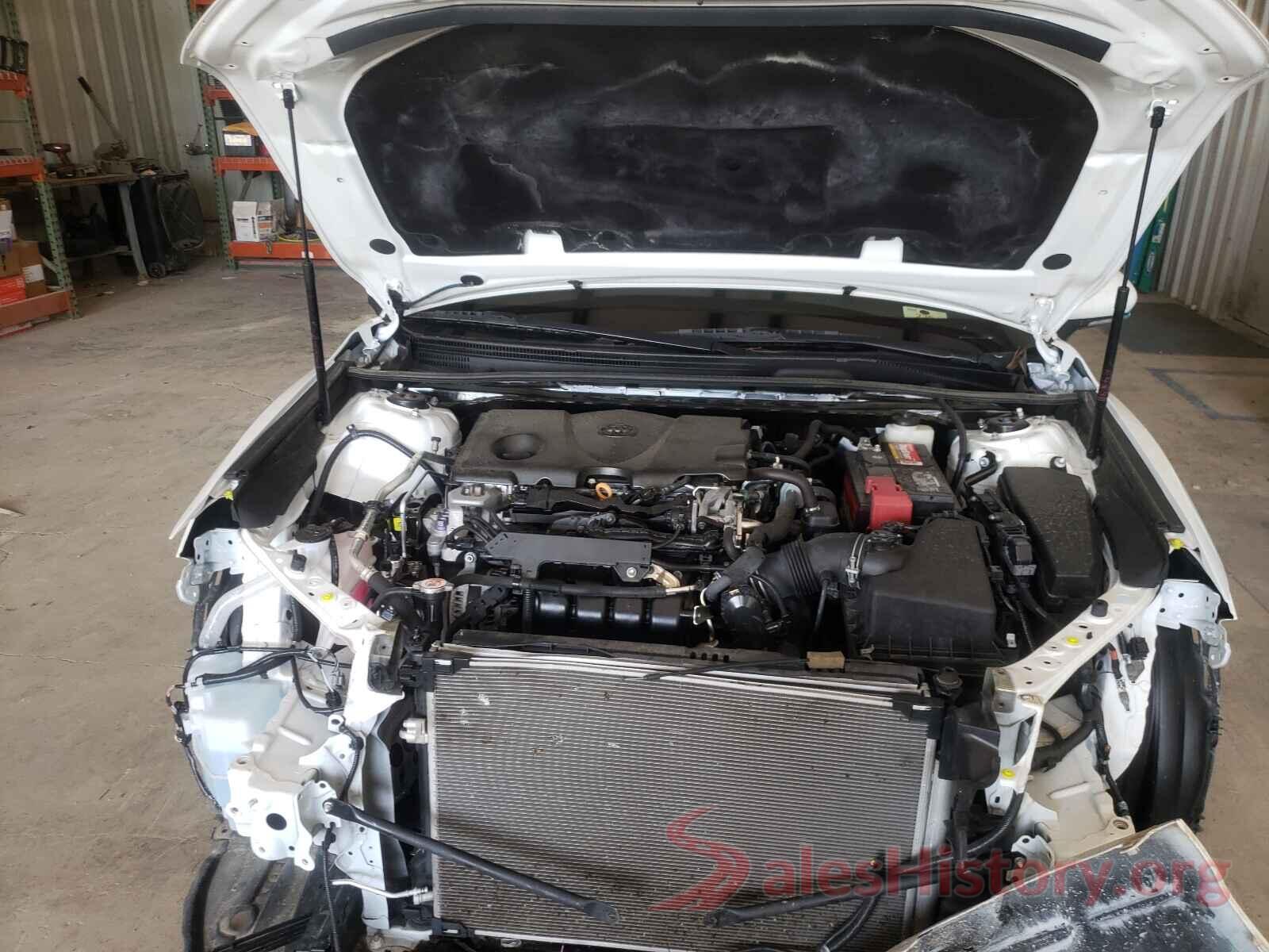 4T1B11HK1JU555840 2018 TOYOTA CAMRY