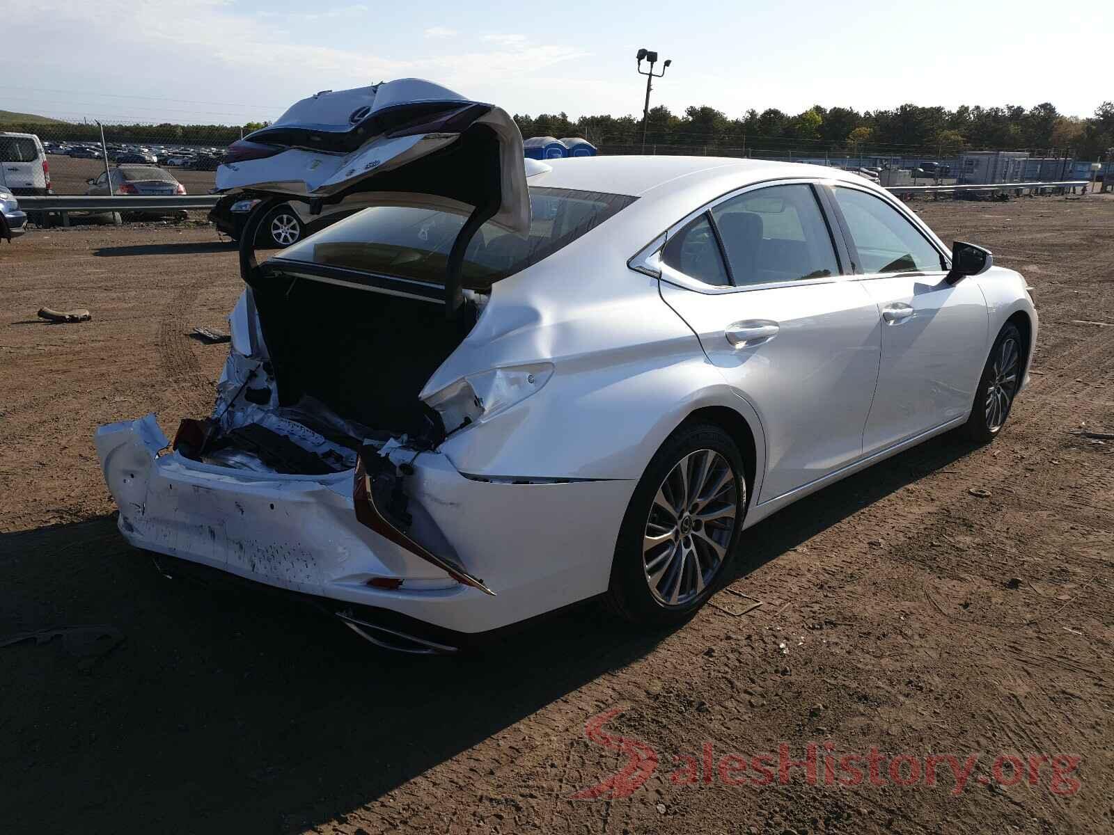 58ADZ1B12LU080132 2020 LEXUS ES350