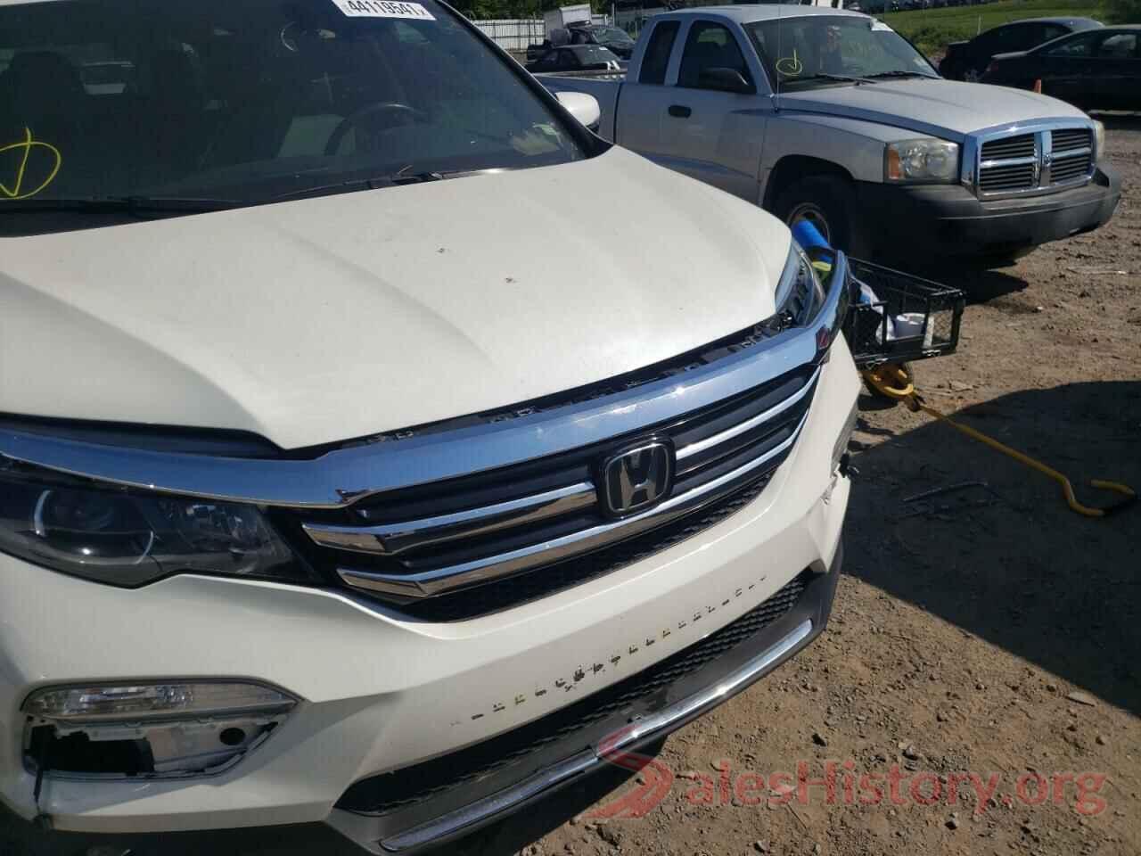 5FNYF6H9XHB068858 2017 HONDA PILOT