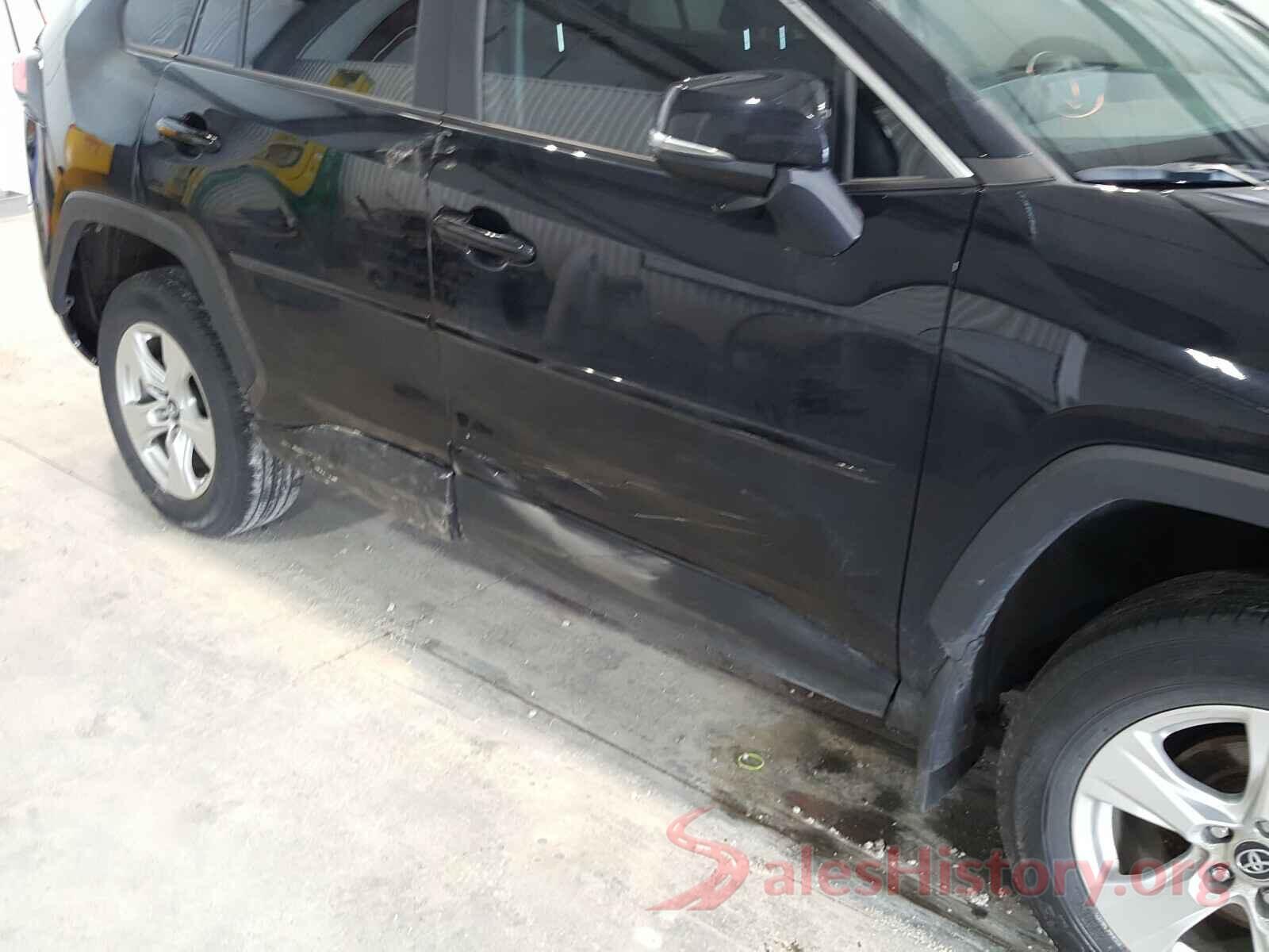 2T3P1RFV6KC032647 2019 TOYOTA RAV4