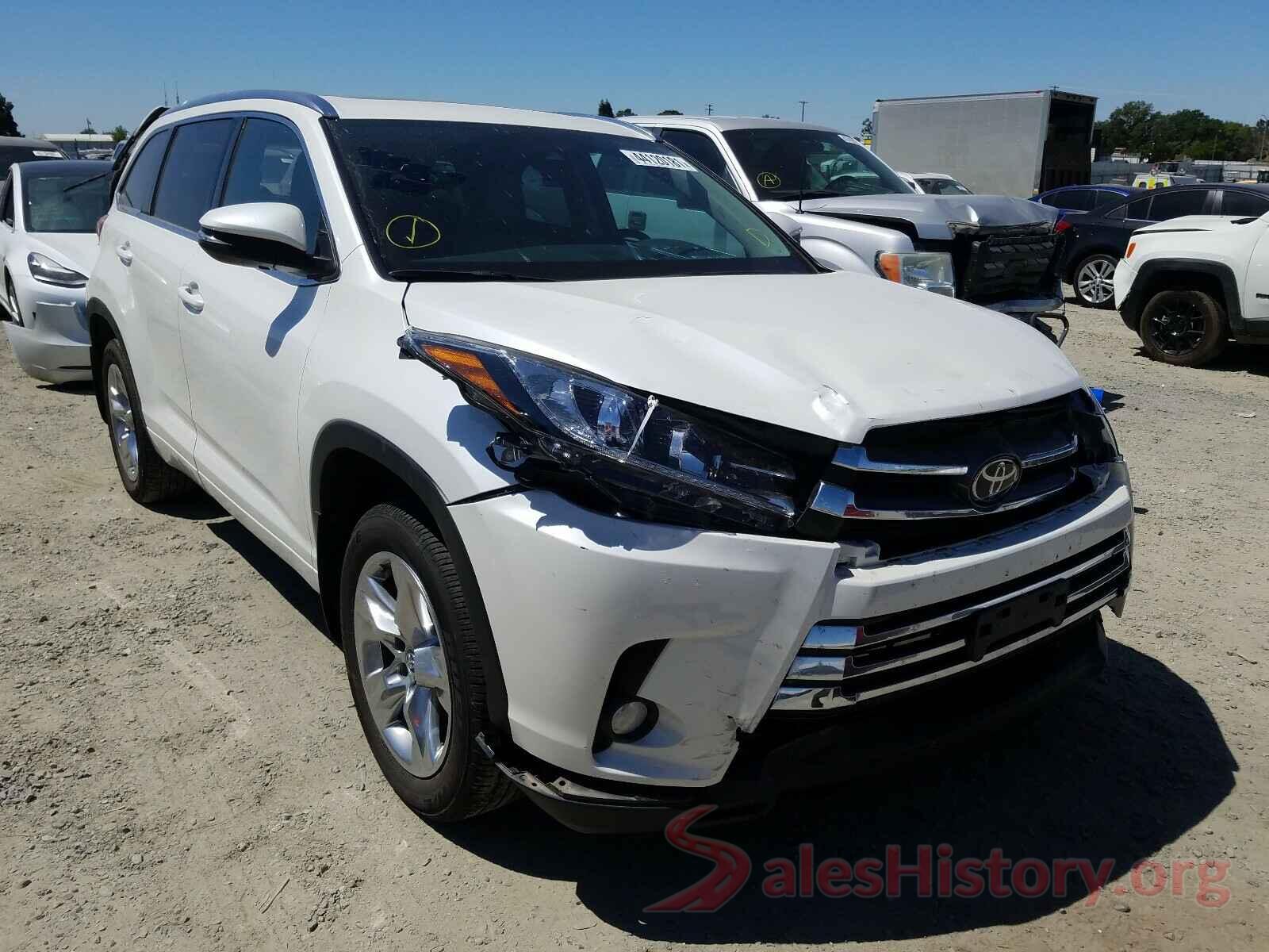 5TDDZRFH2JS829109 2018 TOYOTA HIGHLANDER