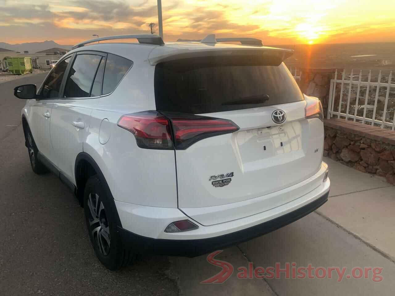 JTMZFREV0HJ140165 2017 TOYOTA RAV4