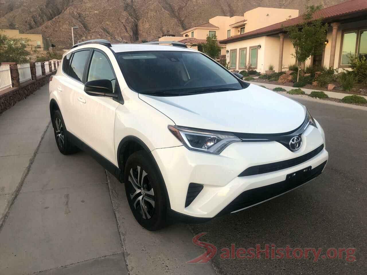 JTMZFREV0HJ140165 2017 TOYOTA RAV4