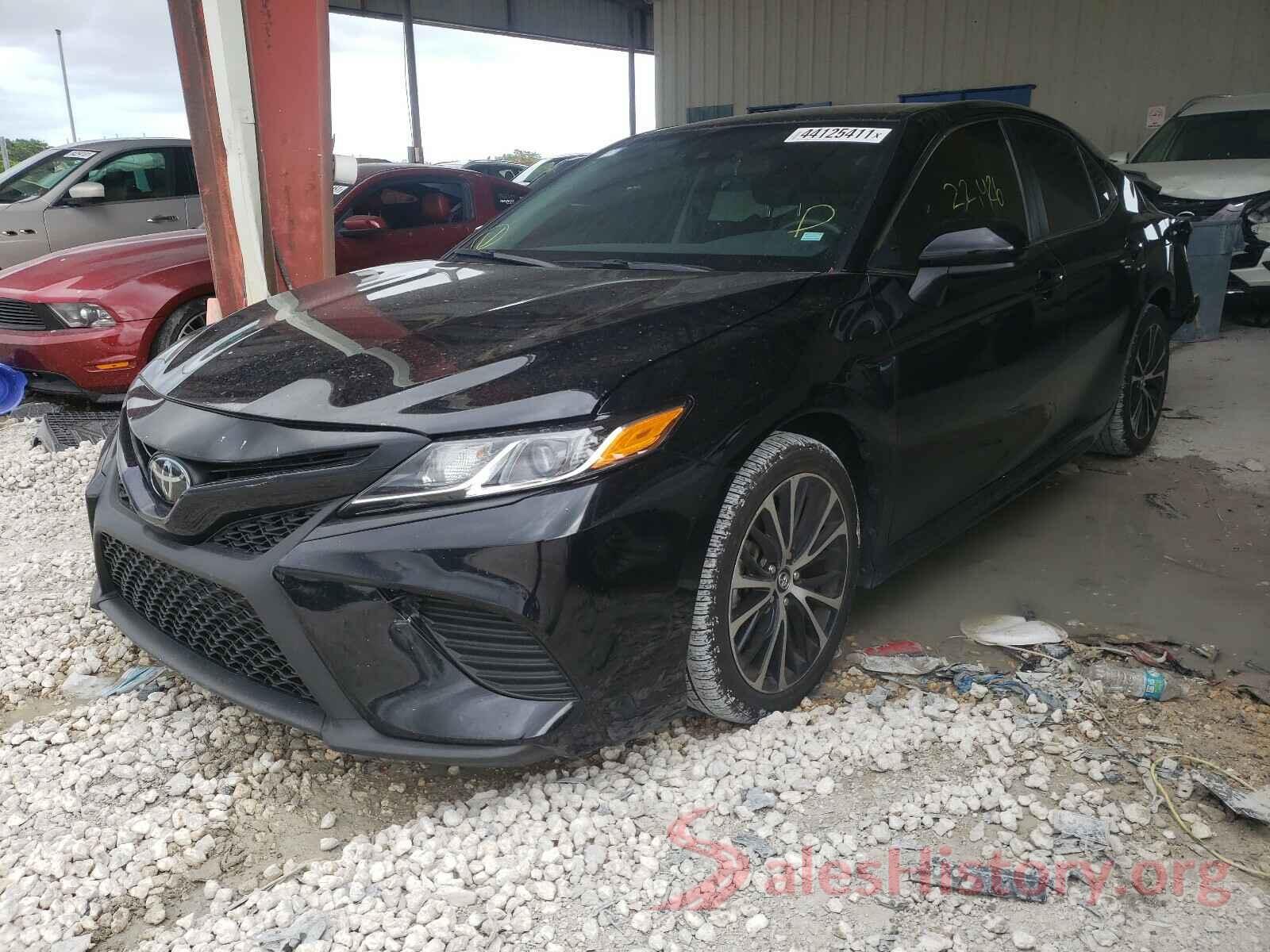 4T1B11HK2KU764375 2019 TOYOTA CAMRY