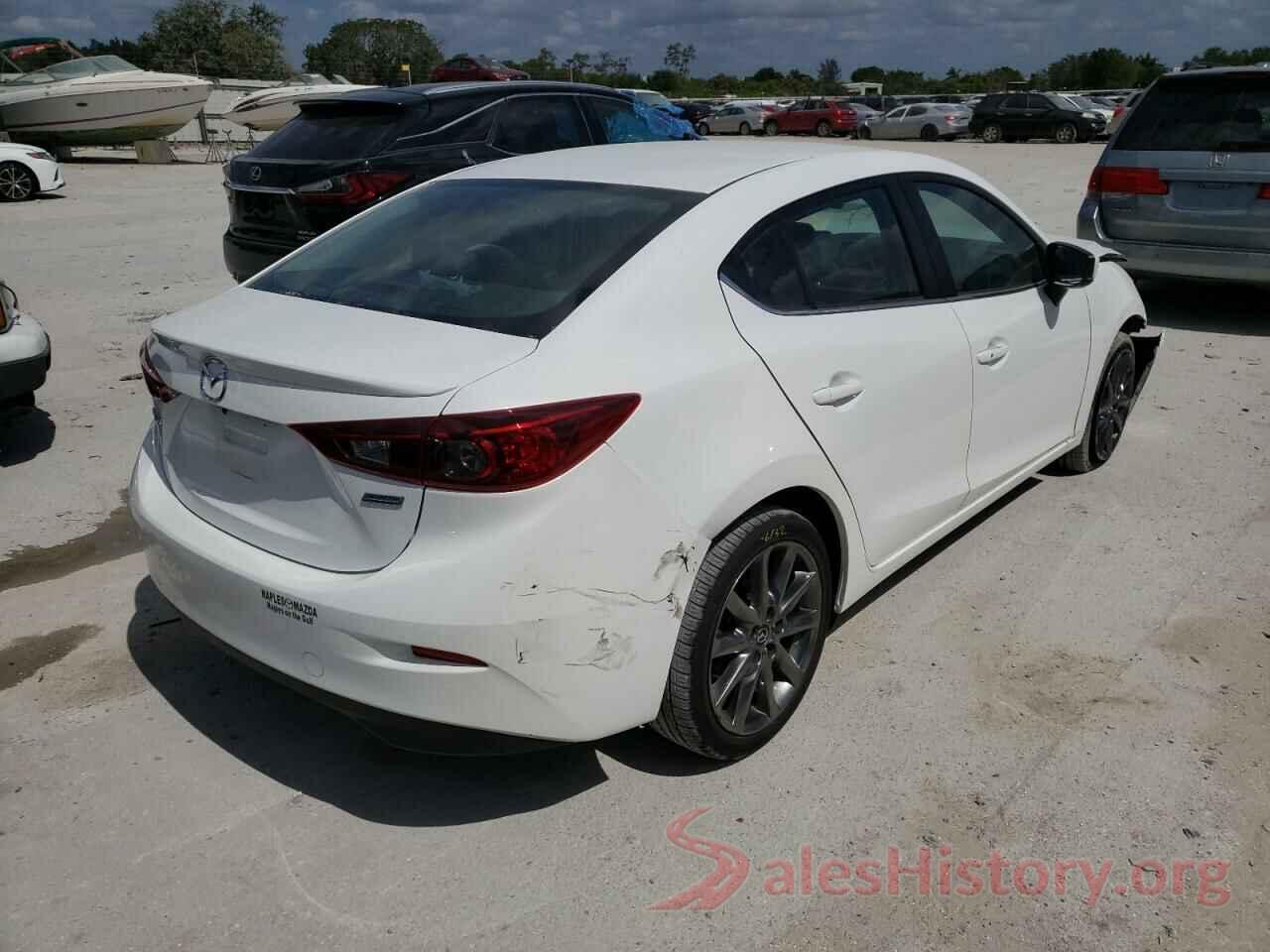 3MZBN1V35JM187850 2018 MAZDA 3