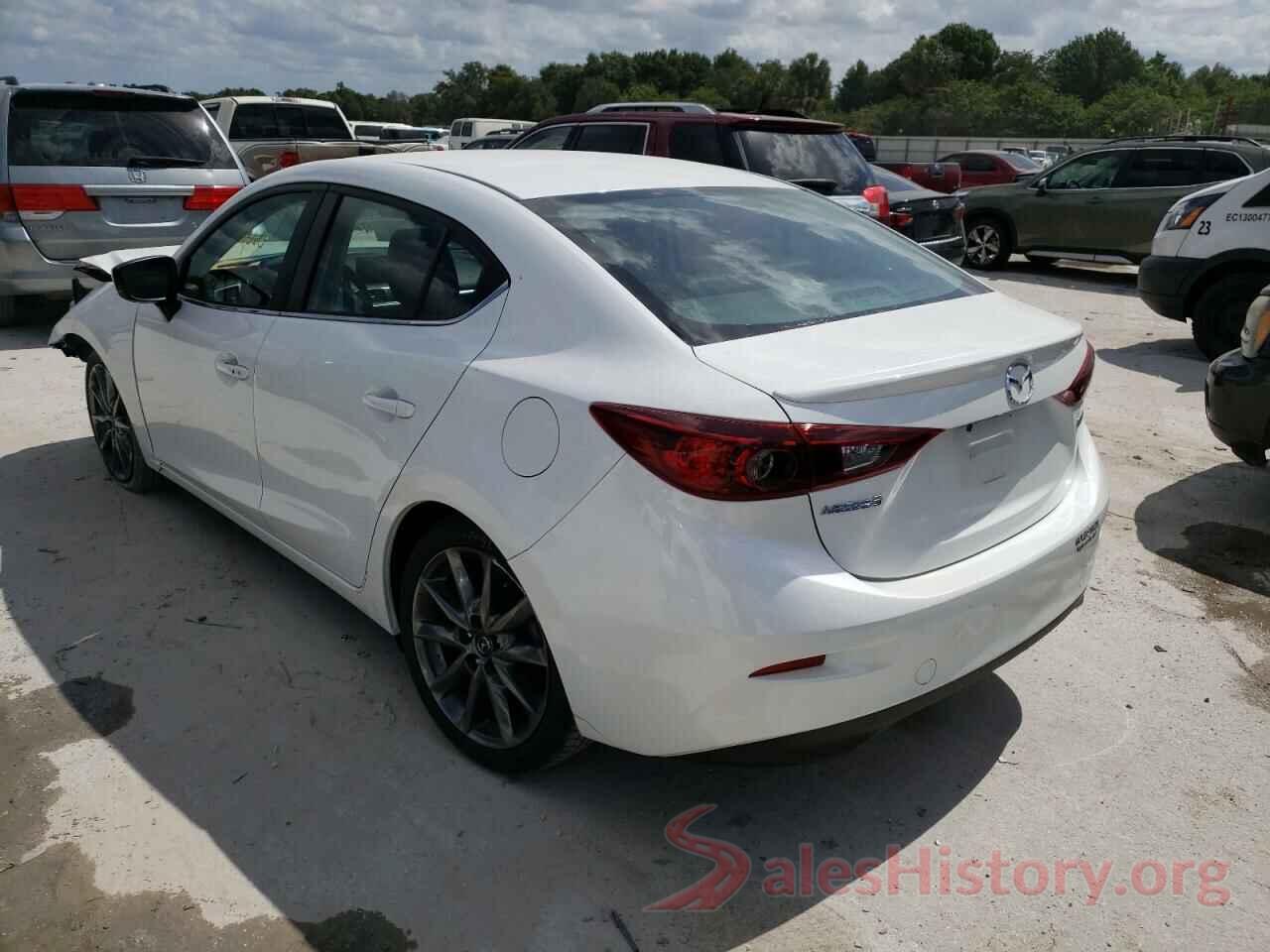 3MZBN1V35JM187850 2018 MAZDA 3