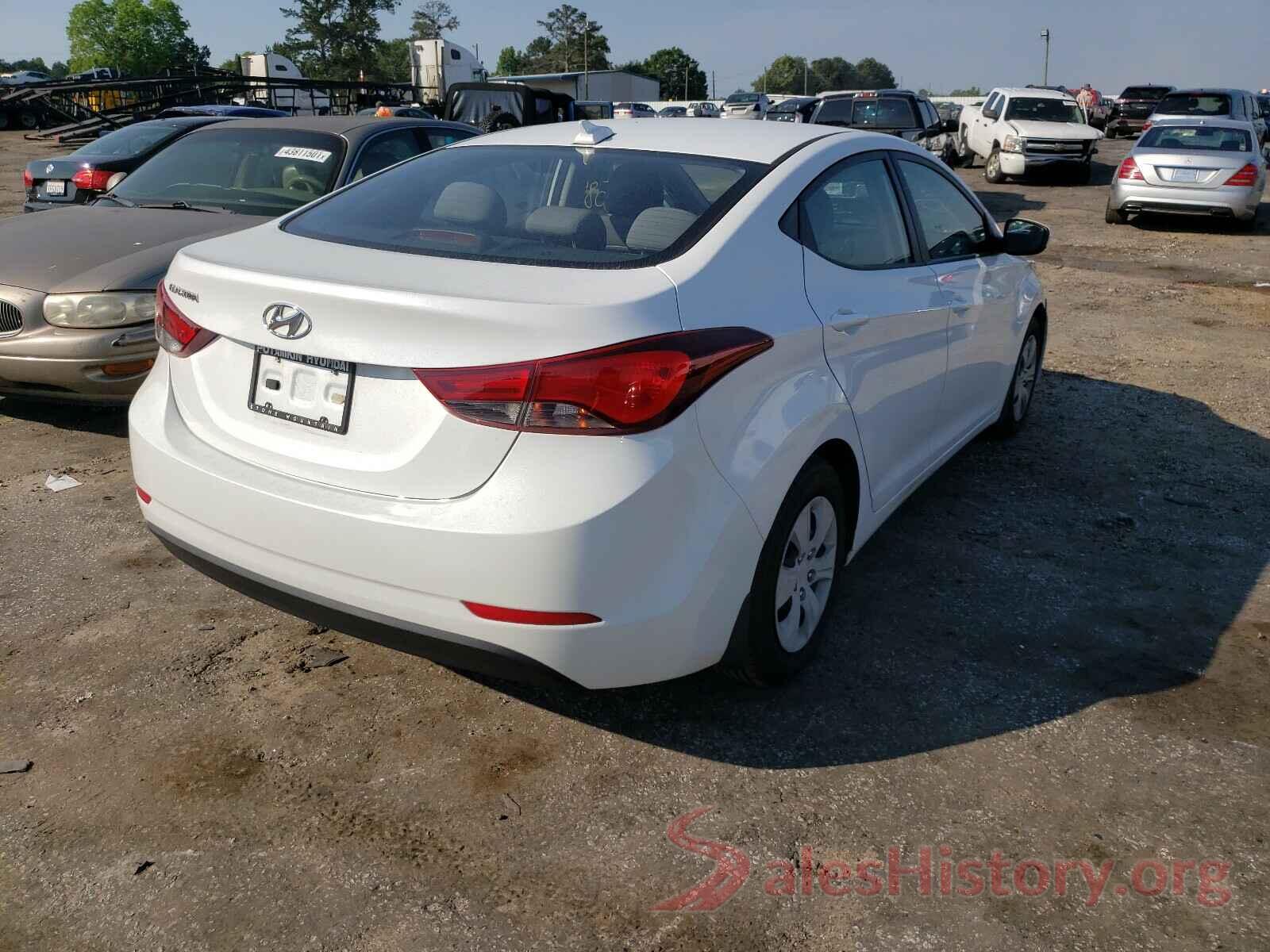 5NPDH4AE8GH759956 2016 HYUNDAI ELANTRA