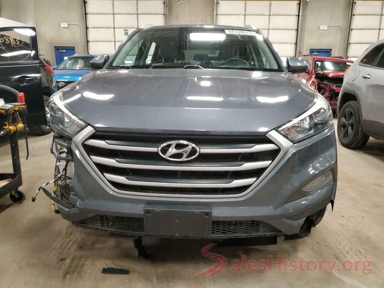 KM8J3CA49HU498648 2017 HYUNDAI TUCSON