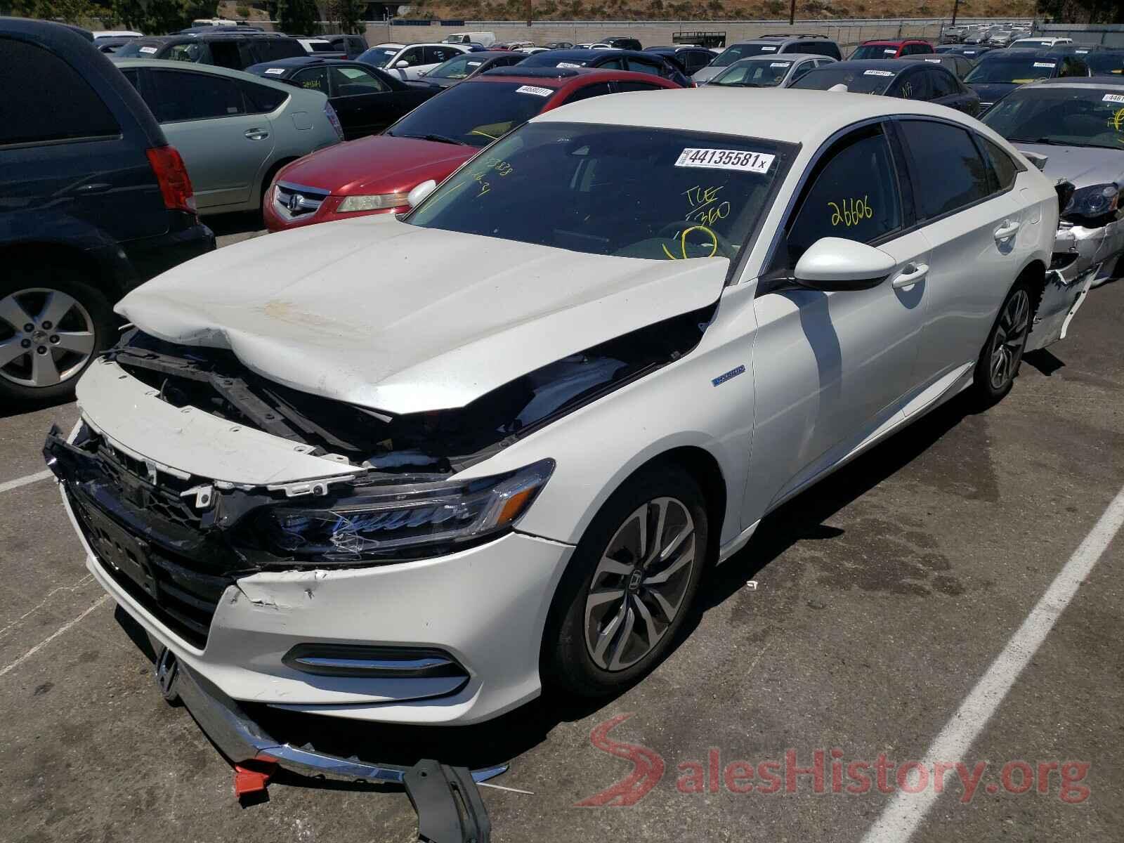 1HGCV3F18JA010420 2018 HONDA ACCORD