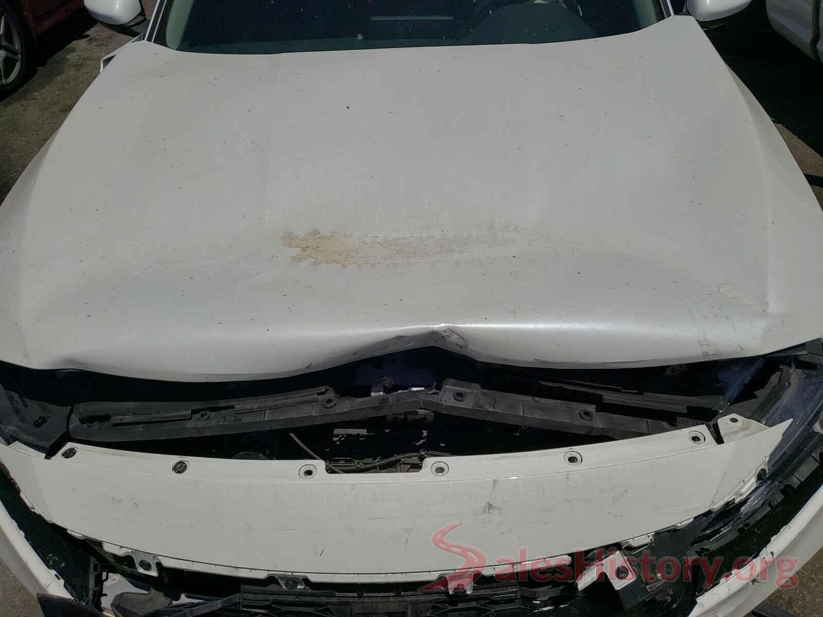 1HGCV3F18JA010420 2018 HONDA ACCORD