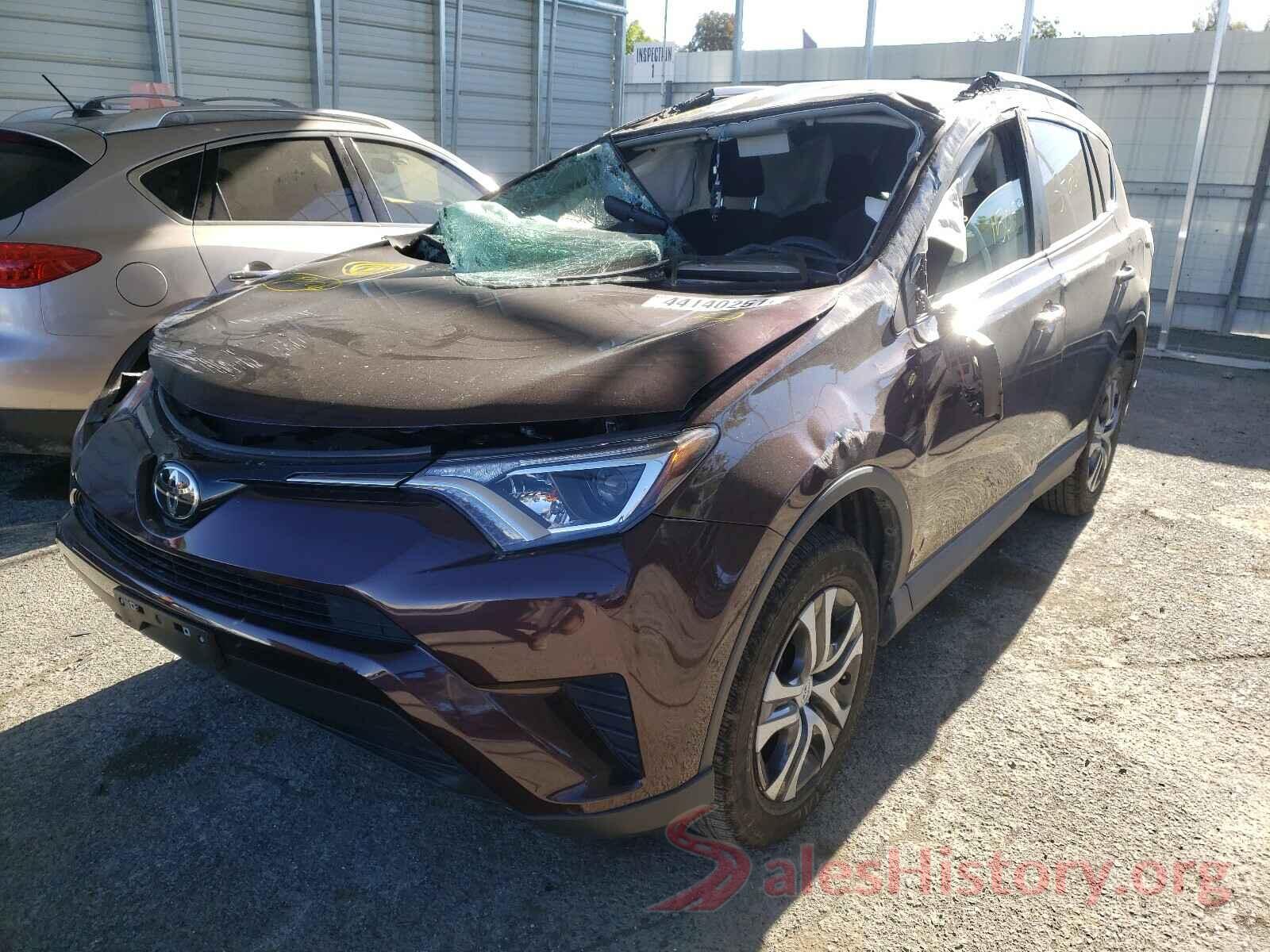 2T3BFREV1JW749676 2018 TOYOTA RAV4