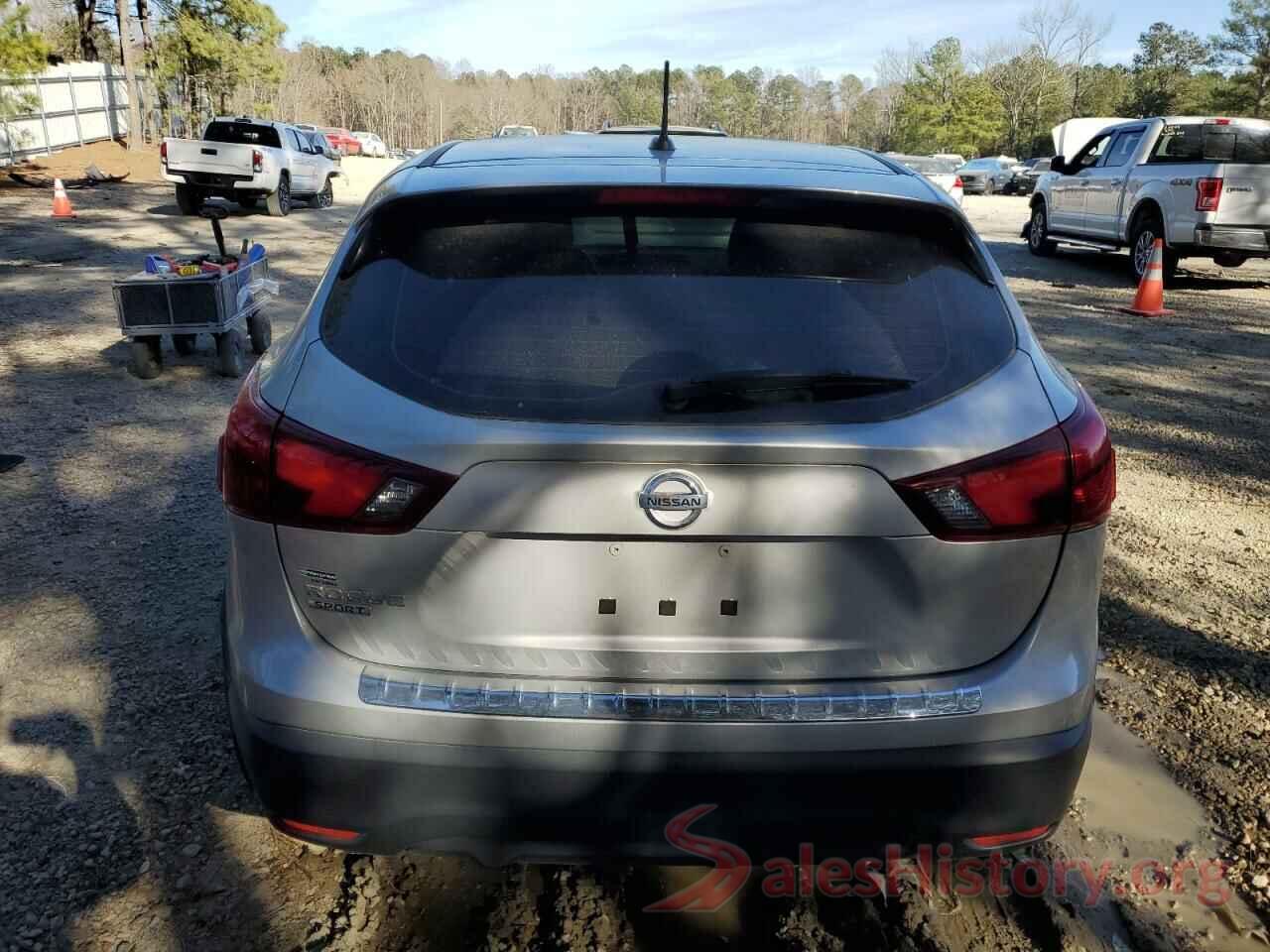 JN1BJ1CP9JW186868 2018 NISSAN ROGUE