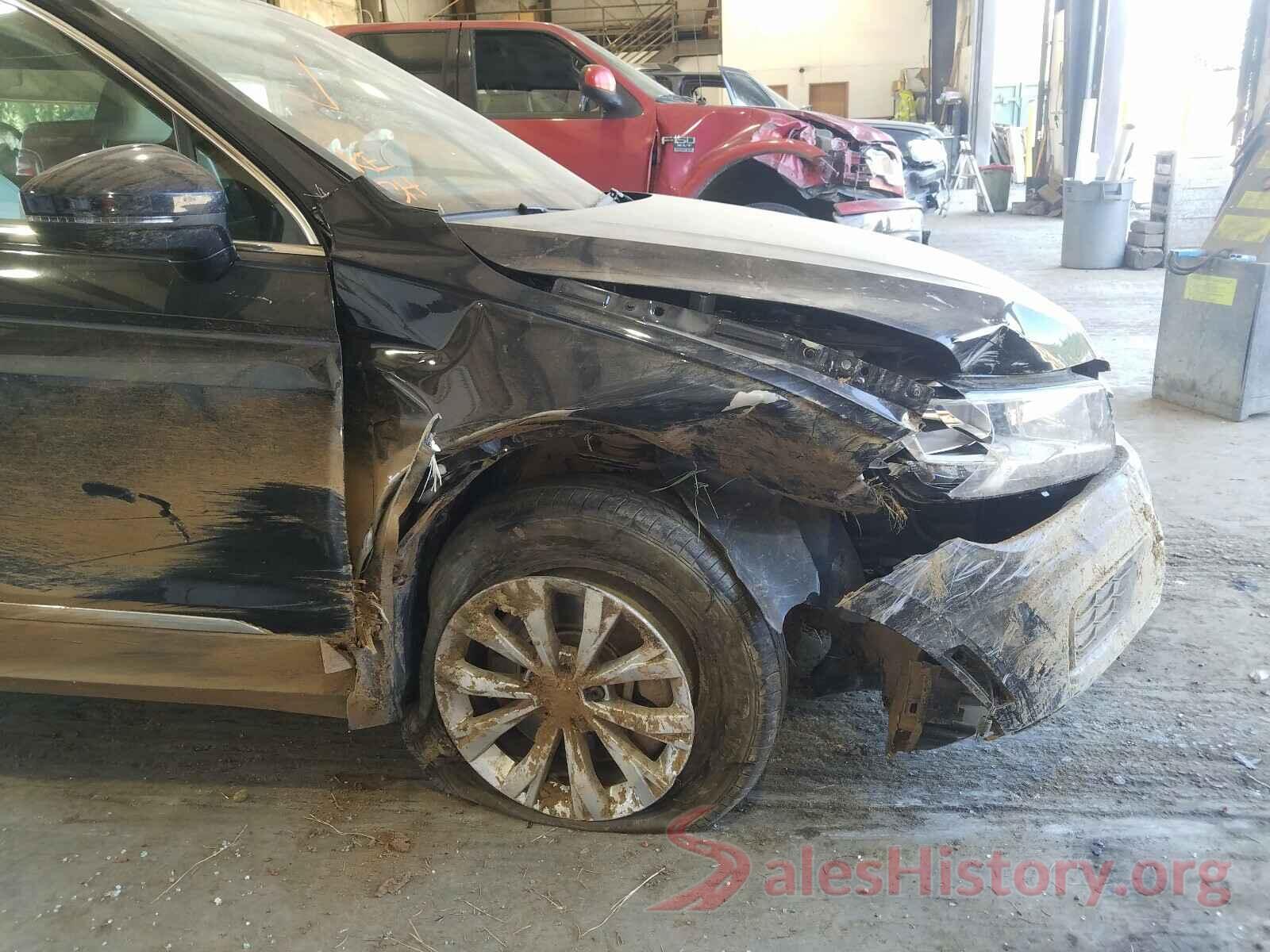 3VV2B7AX3JM052231 2018 VOLKSWAGEN TIGUAN