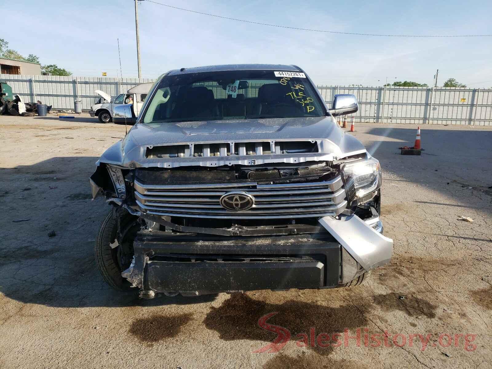 5TFHY5F1XKX810786 2019 TOYOTA TUNDRA