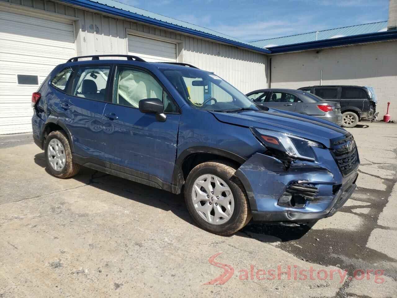 JF2SKACC8NH517796 2022 SUBARU FORESTER