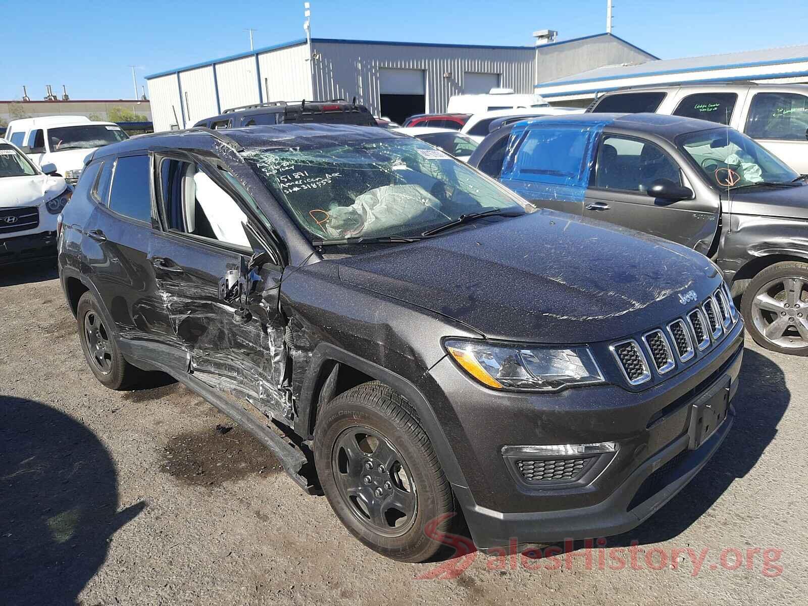 3C4NJCAB9JT468883 2018 JEEP COMPASS