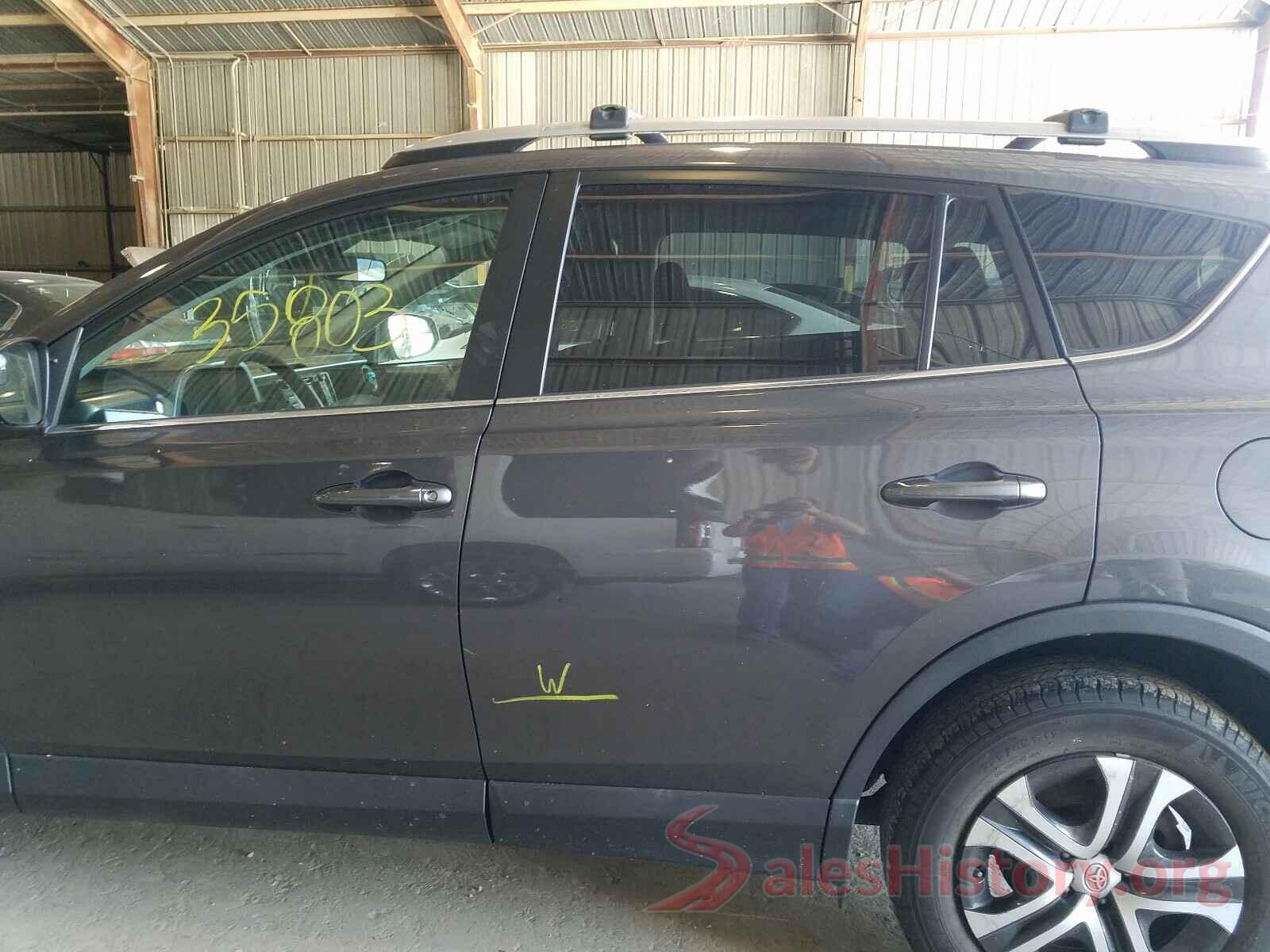 2T3ZFREV1JW453989 2018 TOYOTA RAV4